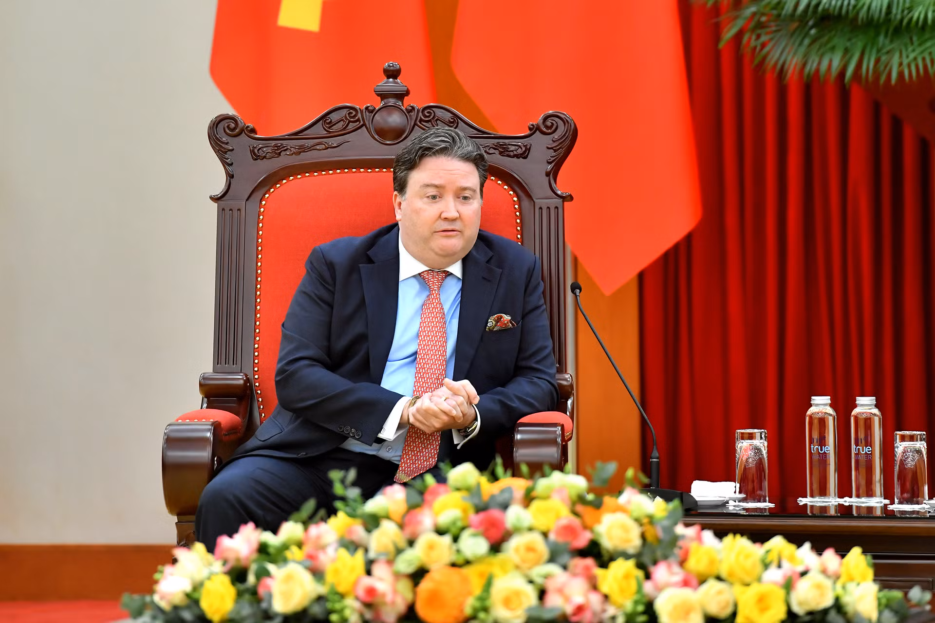 Đại sứ Hoa Kỳ tại Việt Nam Marc E. Knapper tại buổi tiếp.