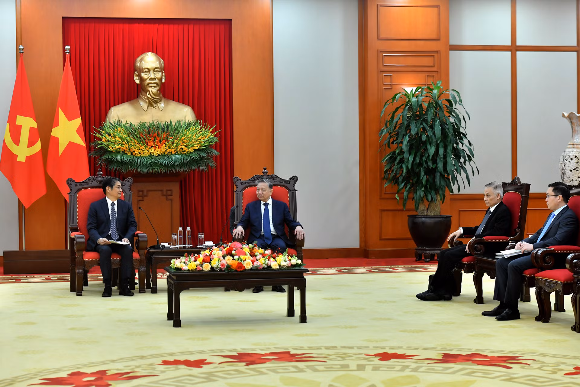 Tổng Bí thư Tô Lâm tiếp Đại sứ Nhật Bản tại Việt Nam Ito Naoki.