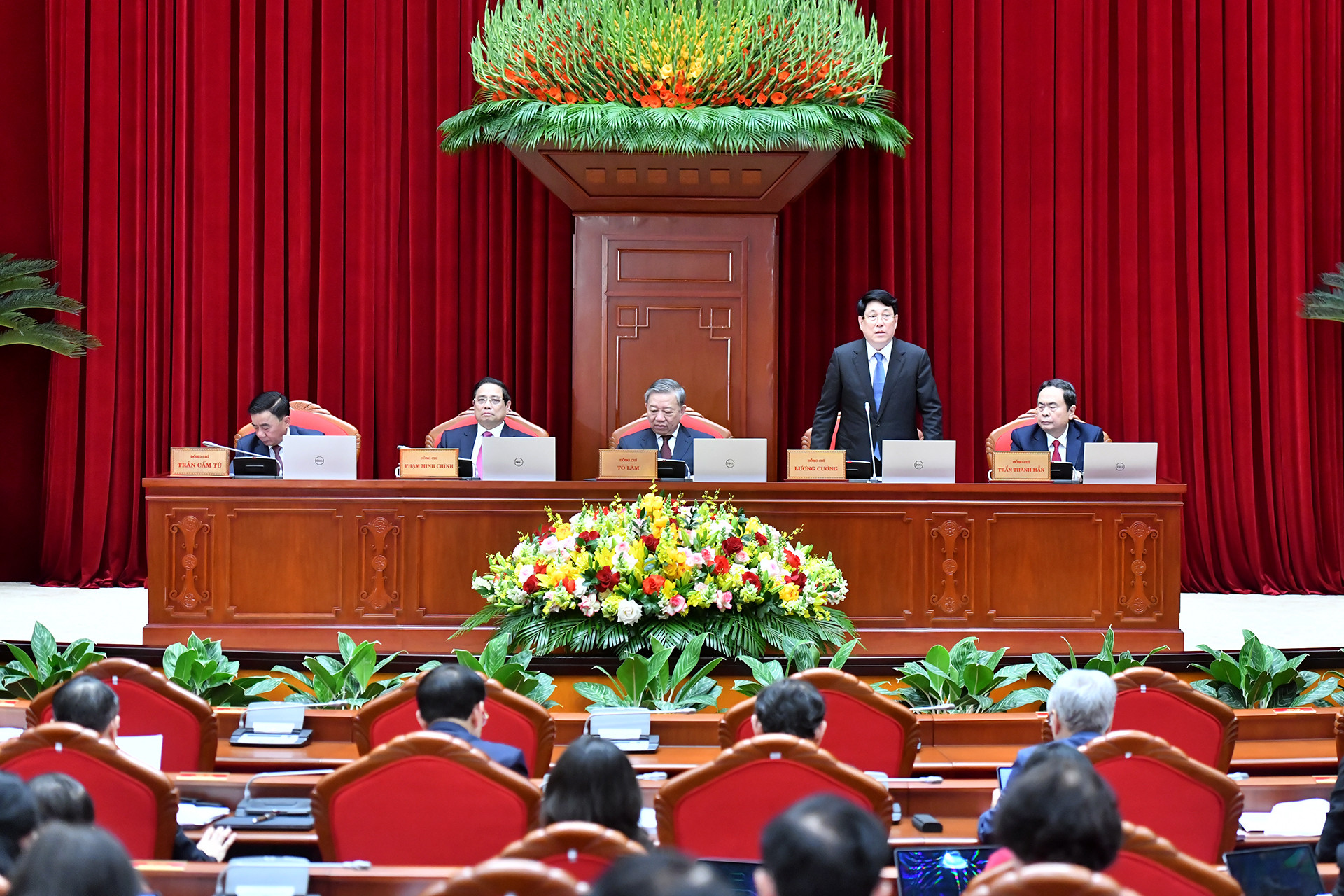 Đồng chí Lương Cường, Ủy viên Bộ Chính trị, Chủ tịch nước điều hành phiên khai mạc Hội nghị.