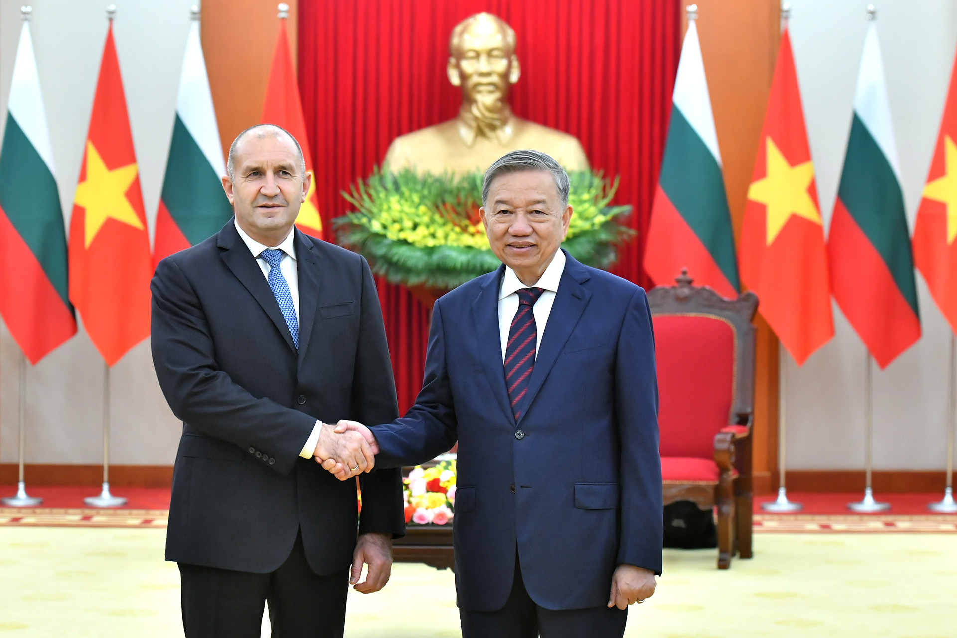 [Ảnh] Tổng Bí thư Tô Lâm tiếp Tổng thống Cộng hòa Bulgaria Rumen Radev ảnh 2