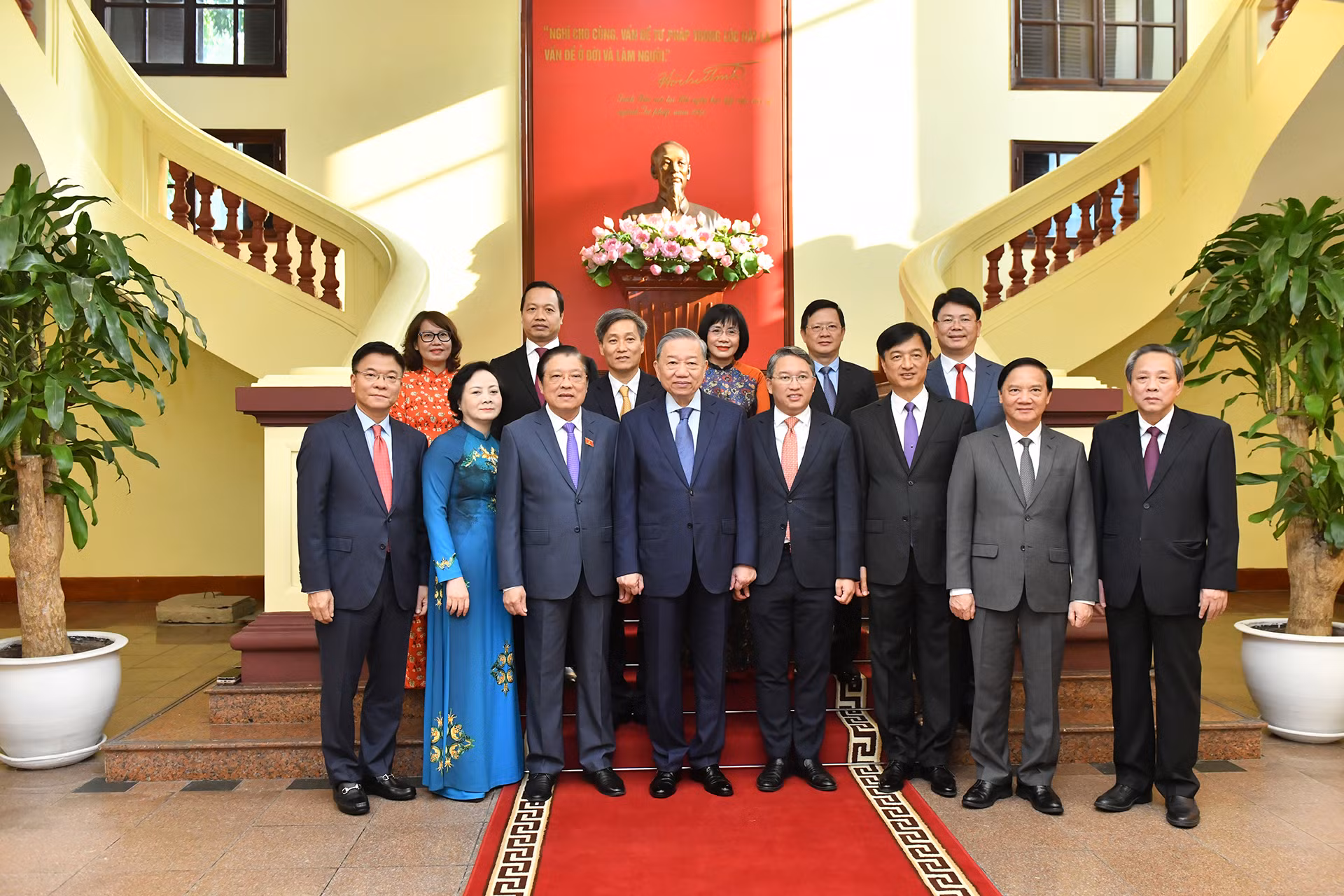 [Ảnh] Tổng Bí thư Tô Lâm làm việc với Ban Cán sự Đảng Bộ Tư pháp ảnh 8