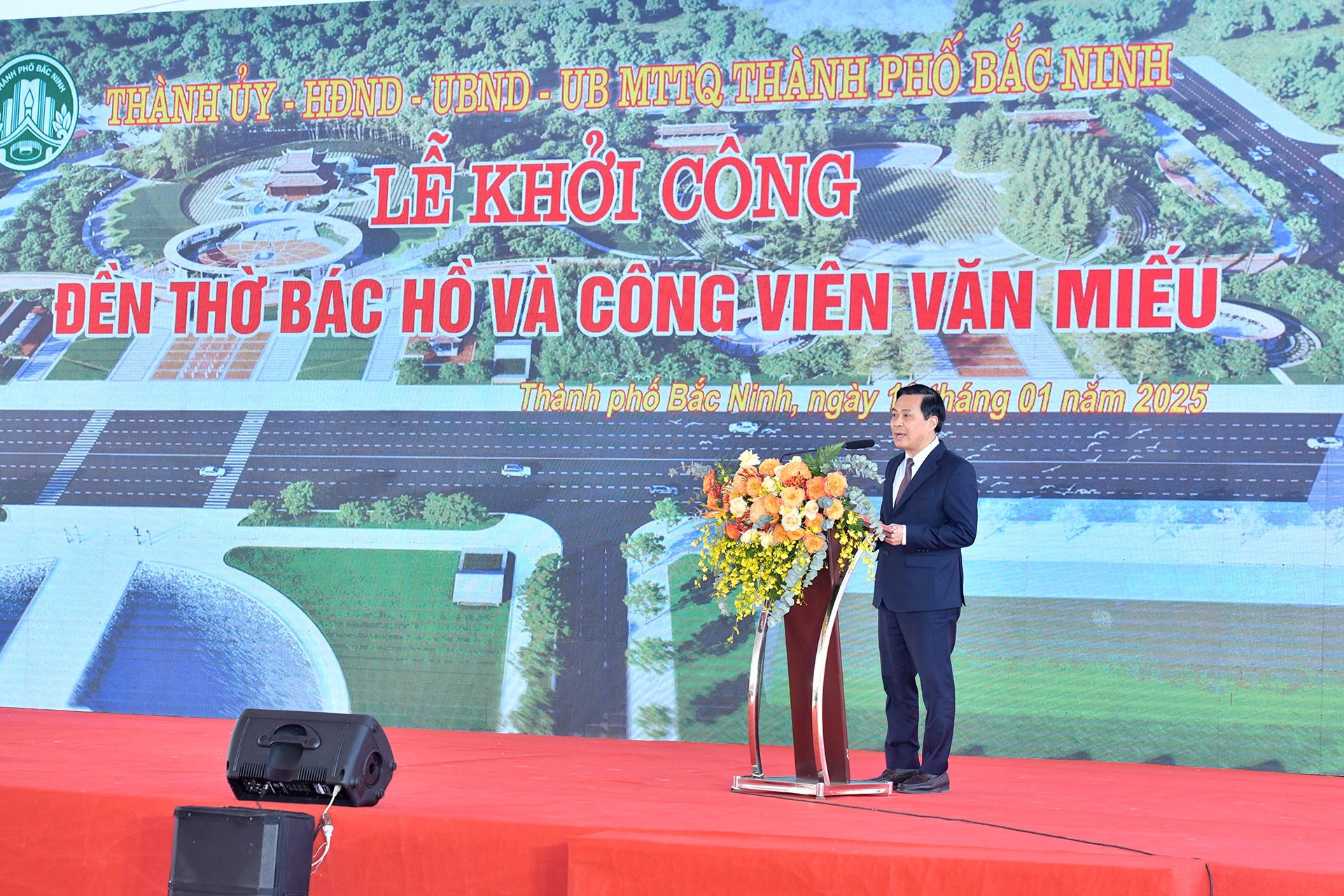 Lãnh đạo thành phố Bắc Ninh phát biểu tại buổi lễ.