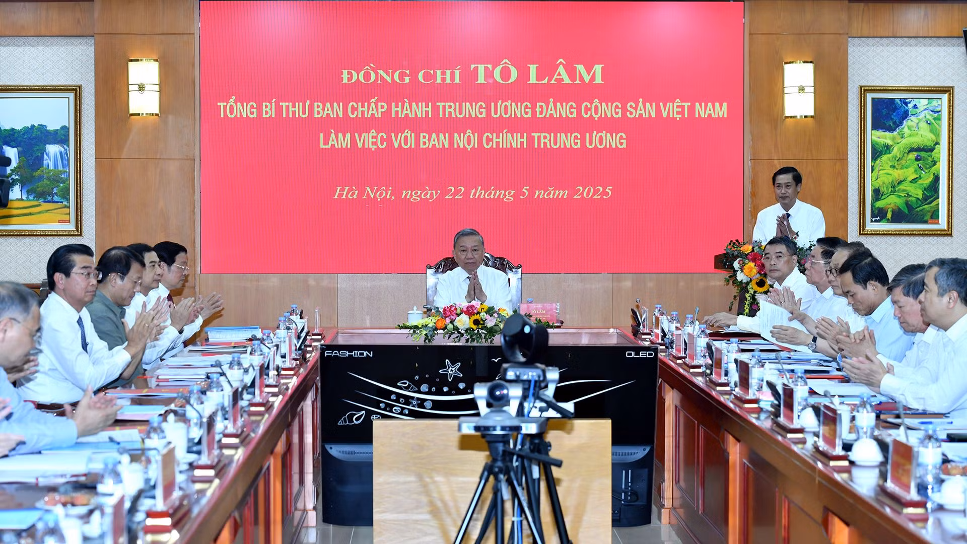 Tổng Bí thư Tô Lâm chủ trì buổi làm việc với Ban Nội chính Trung ương.