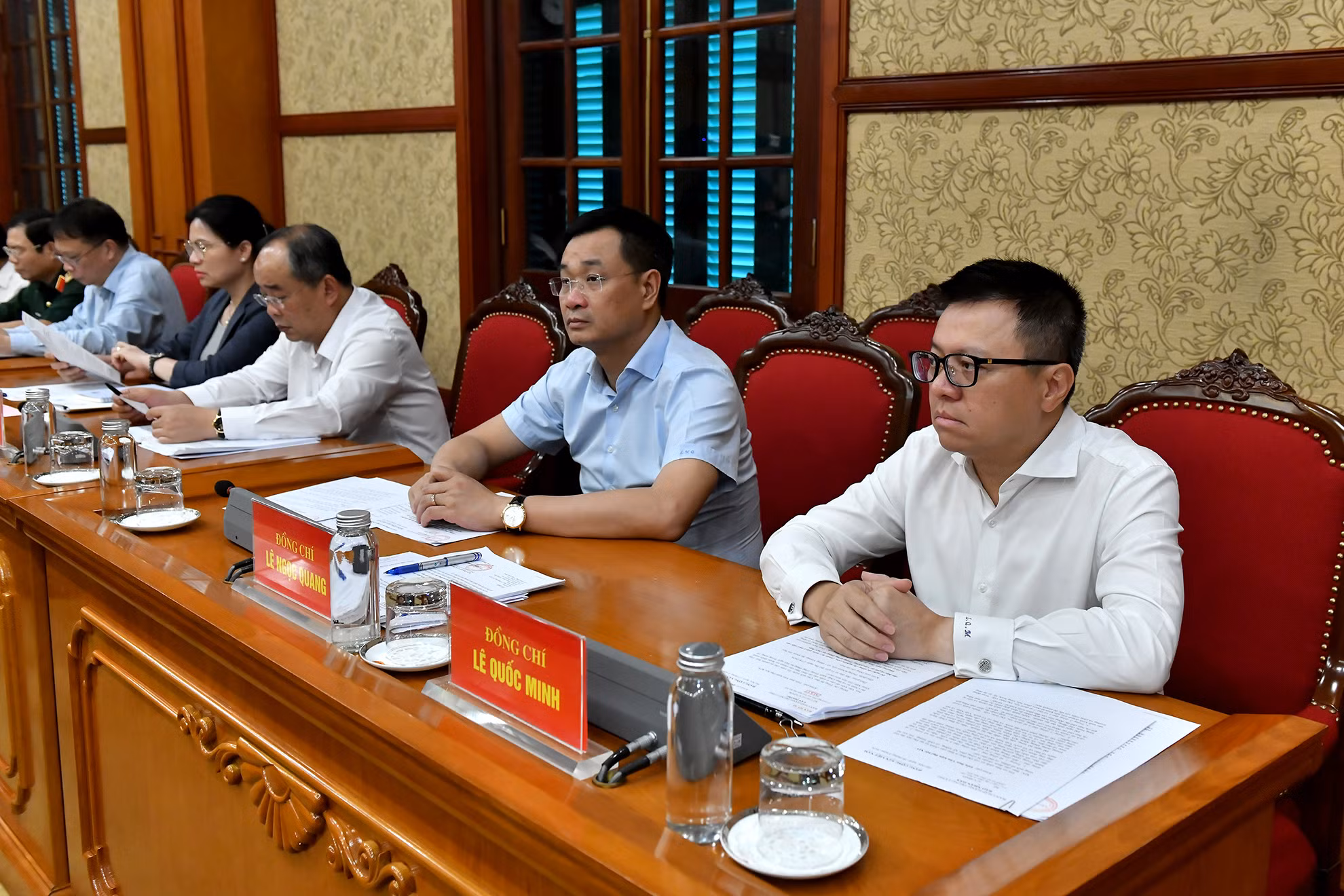 Các đại biểu tham dự phiên họp.