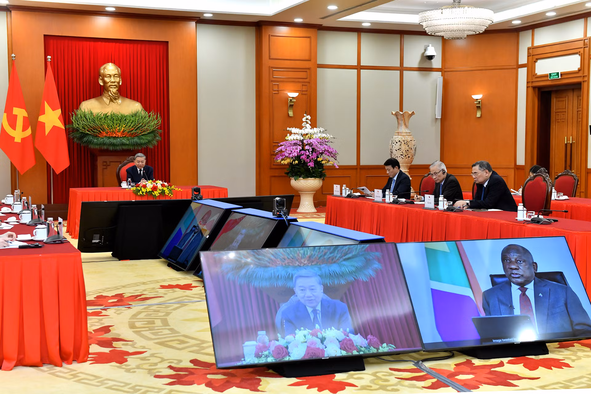 Tổng Bí thư Tô Lâm điện đàm với Chủ tịch Đảng Đại hội Dân tộc Phi, Tổng thống Nam Phi Cyril Ramaphosa.