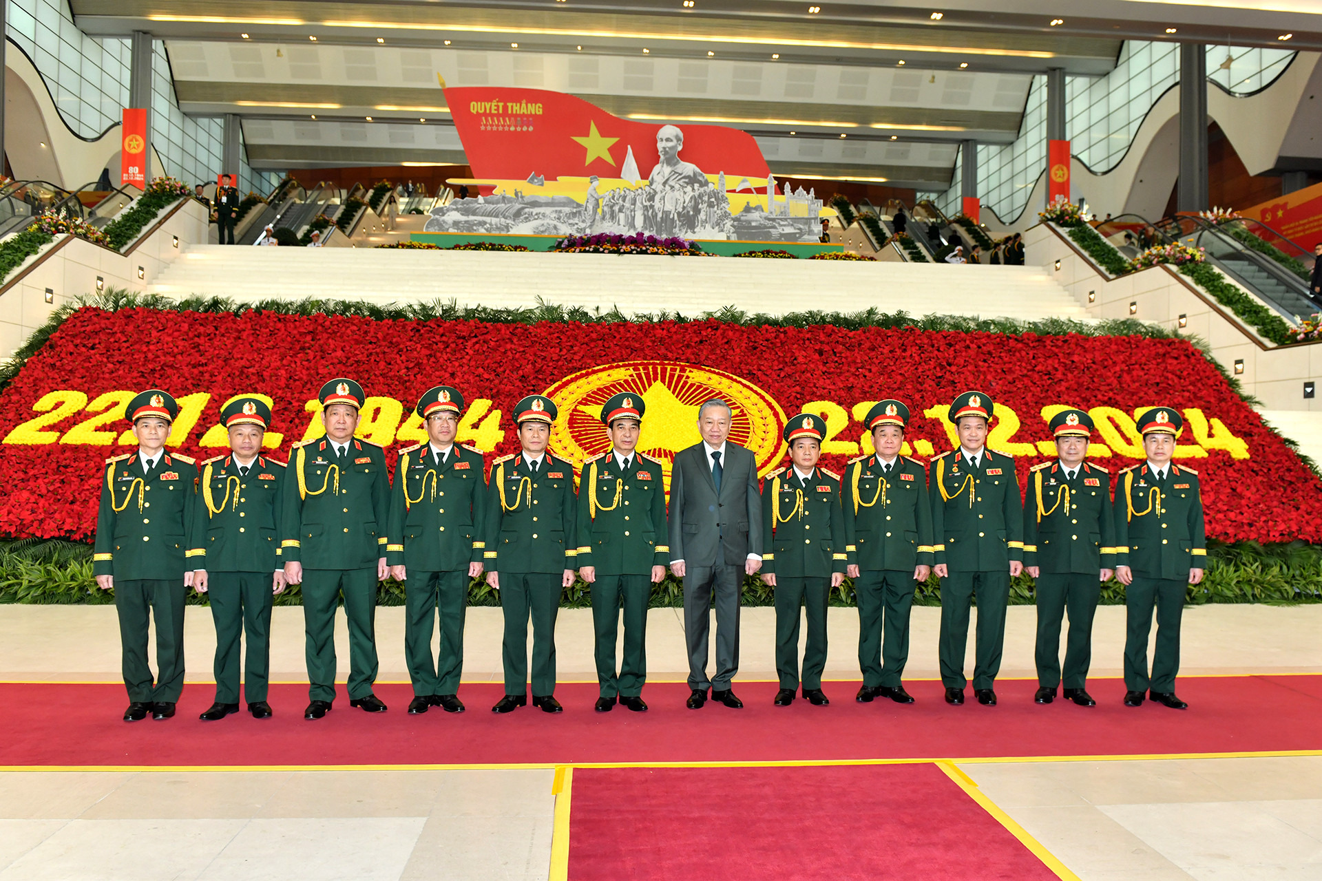 Tổng Bí thư Tô Lâm với các đồng chí lãnh đạo Quân ủy Trung ương, Bộ Quốc phòng.