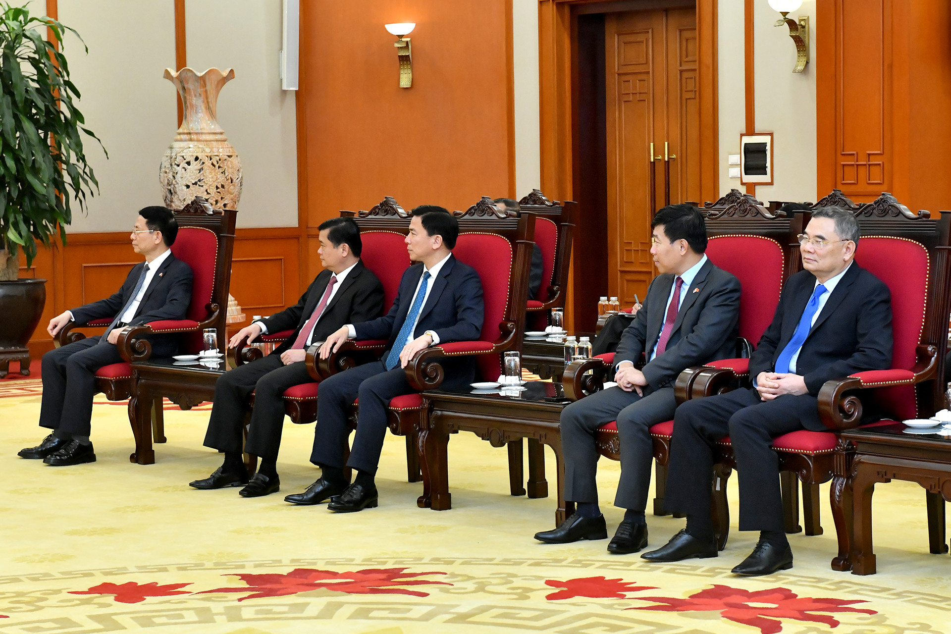 Các đại biểu Việt Nam tại buổi tiếp.