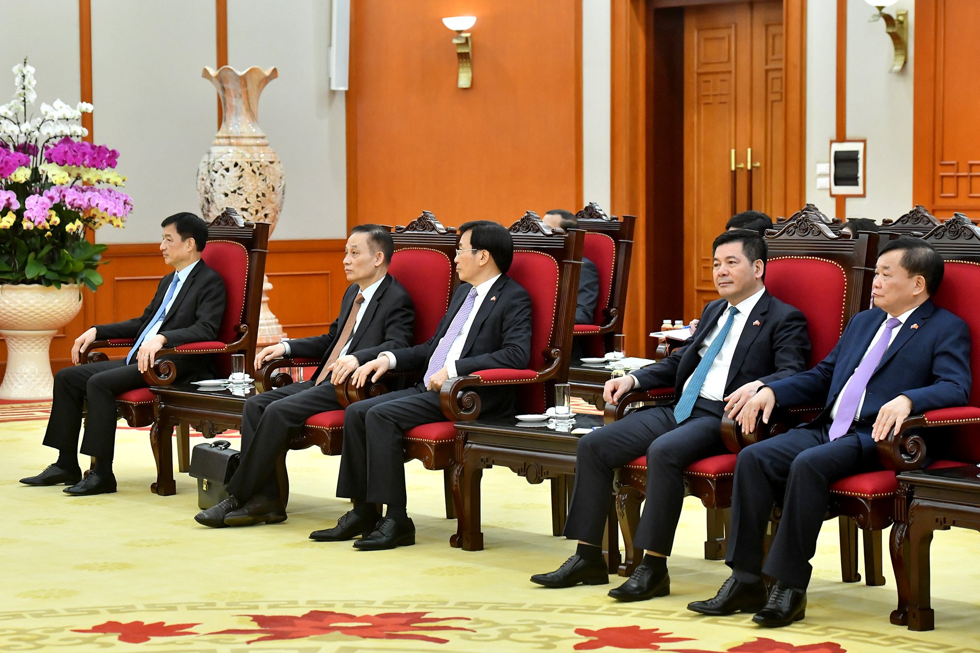 Các đại biểu Việt Nam tham dự cuộc tiếp.