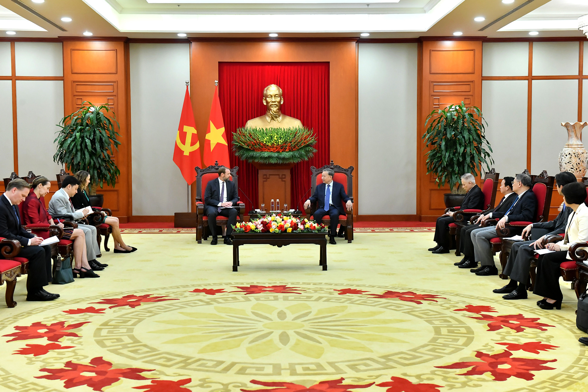 Quang cảnh buổi tiếp tại Trụ sở Trung ương Đảng.