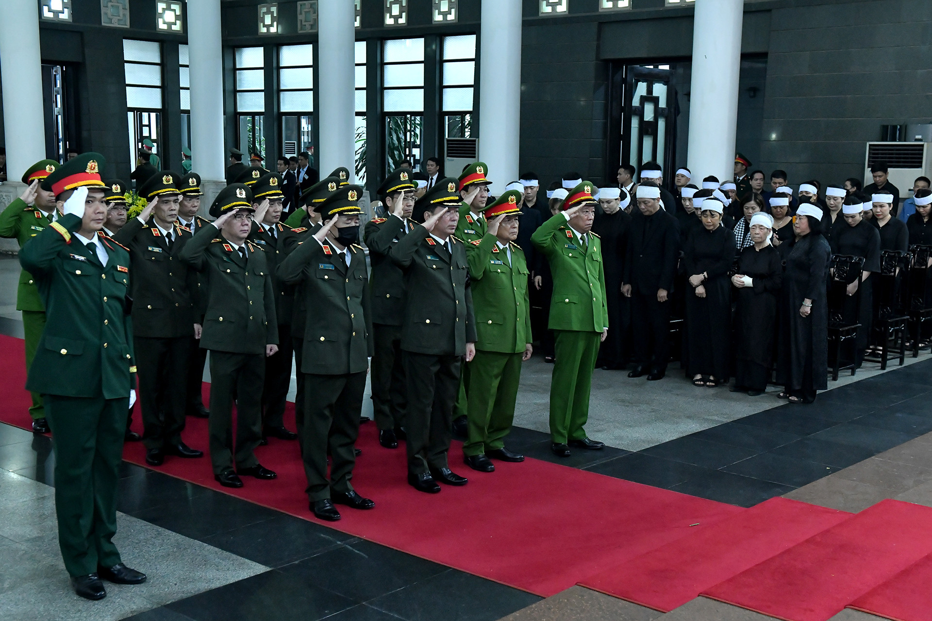 Đoàn Đảng ủy Công an Trung ương, Bộ Công an viếng đồng chí Trần Đức Lương.