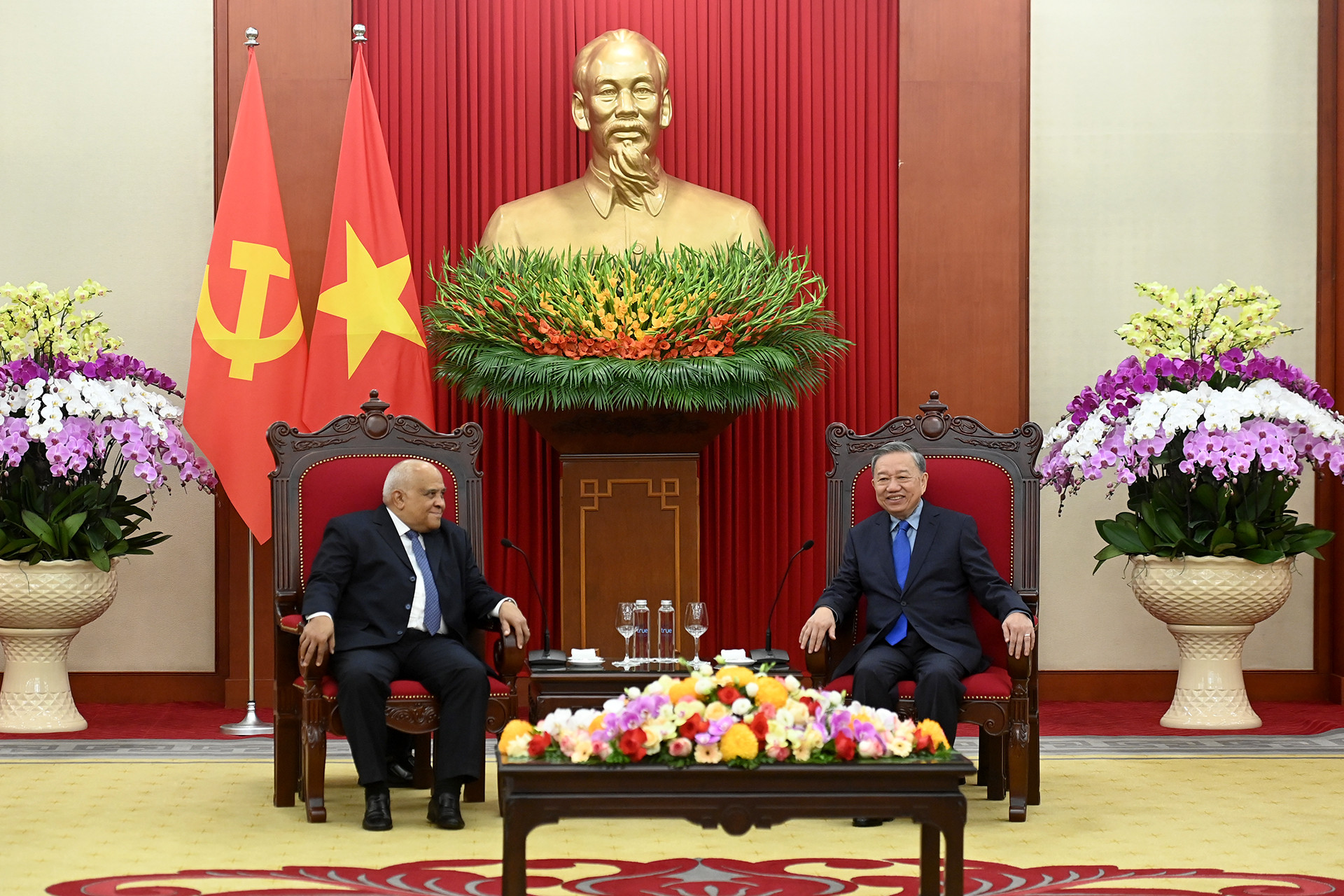 Tổng Bí thư, Chủ tịch nước Tô Lâm và Đại sứ Cuba Orlando Nicolás Hernández Guillén.