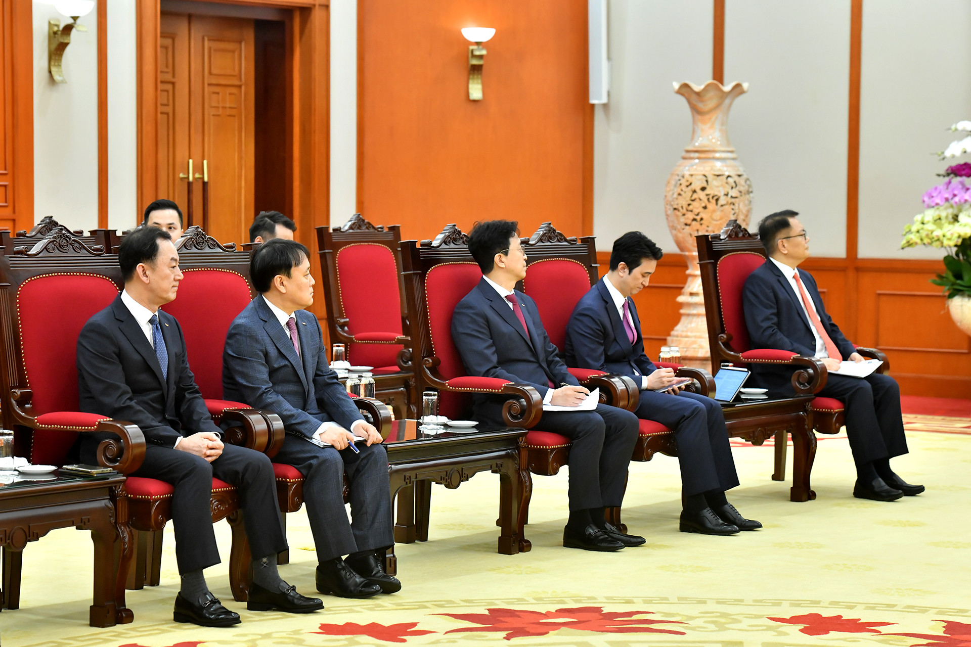 Các đại biểu Tập đoàn SK Hàn Quốc tham dự buổi tiếp.