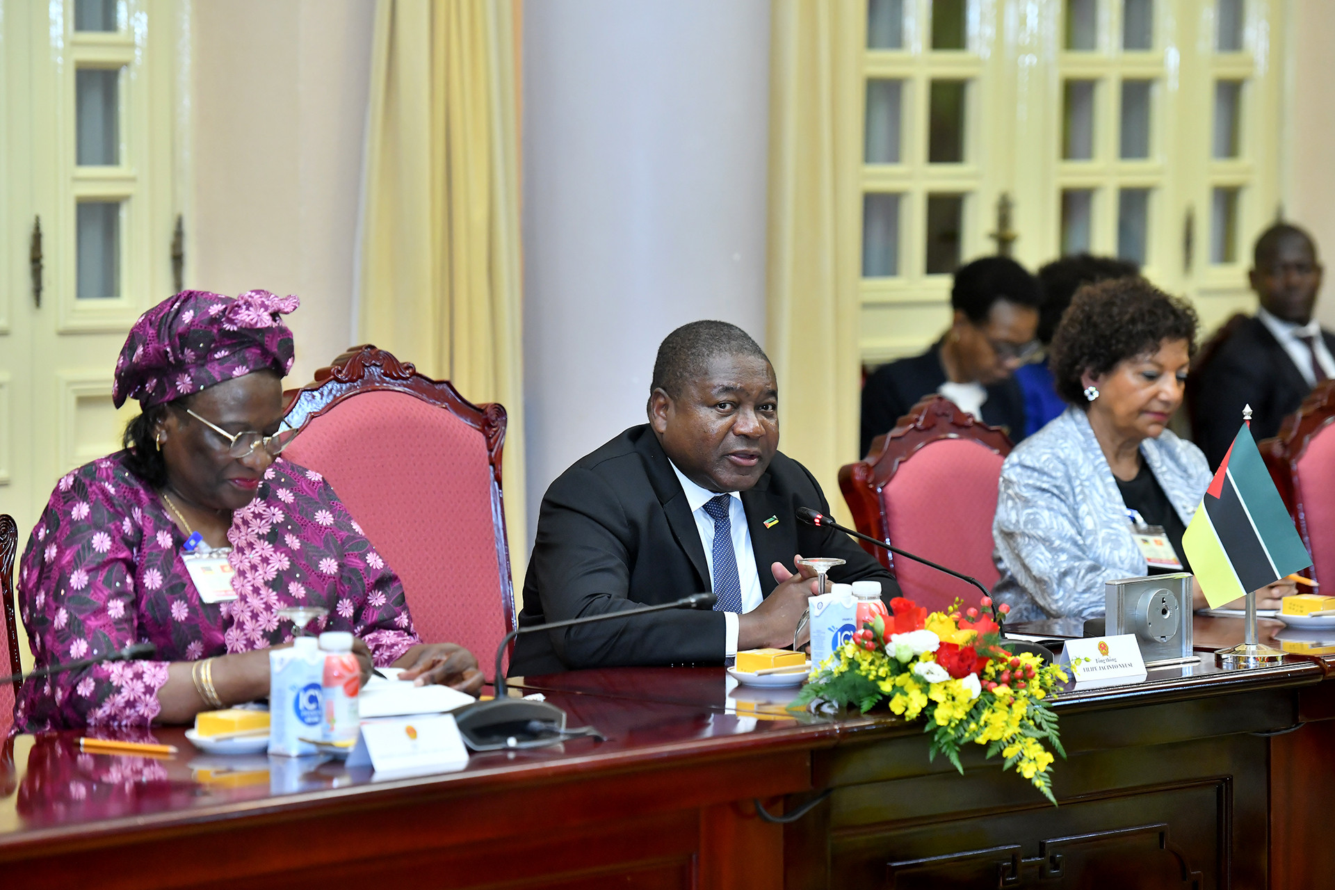 Tổng thống Cộng hòa Mozambique Filipe Jacinto Nyusi phát biểu tại hội đàm. Tổng thống Cộng hòa Mozambique Filipe Jacinto Nyusi phát biểu tại hội đàm.