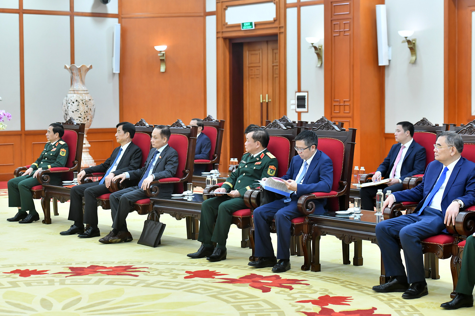 Các đại biểu Việt Nam tham dự buổi tiếp.