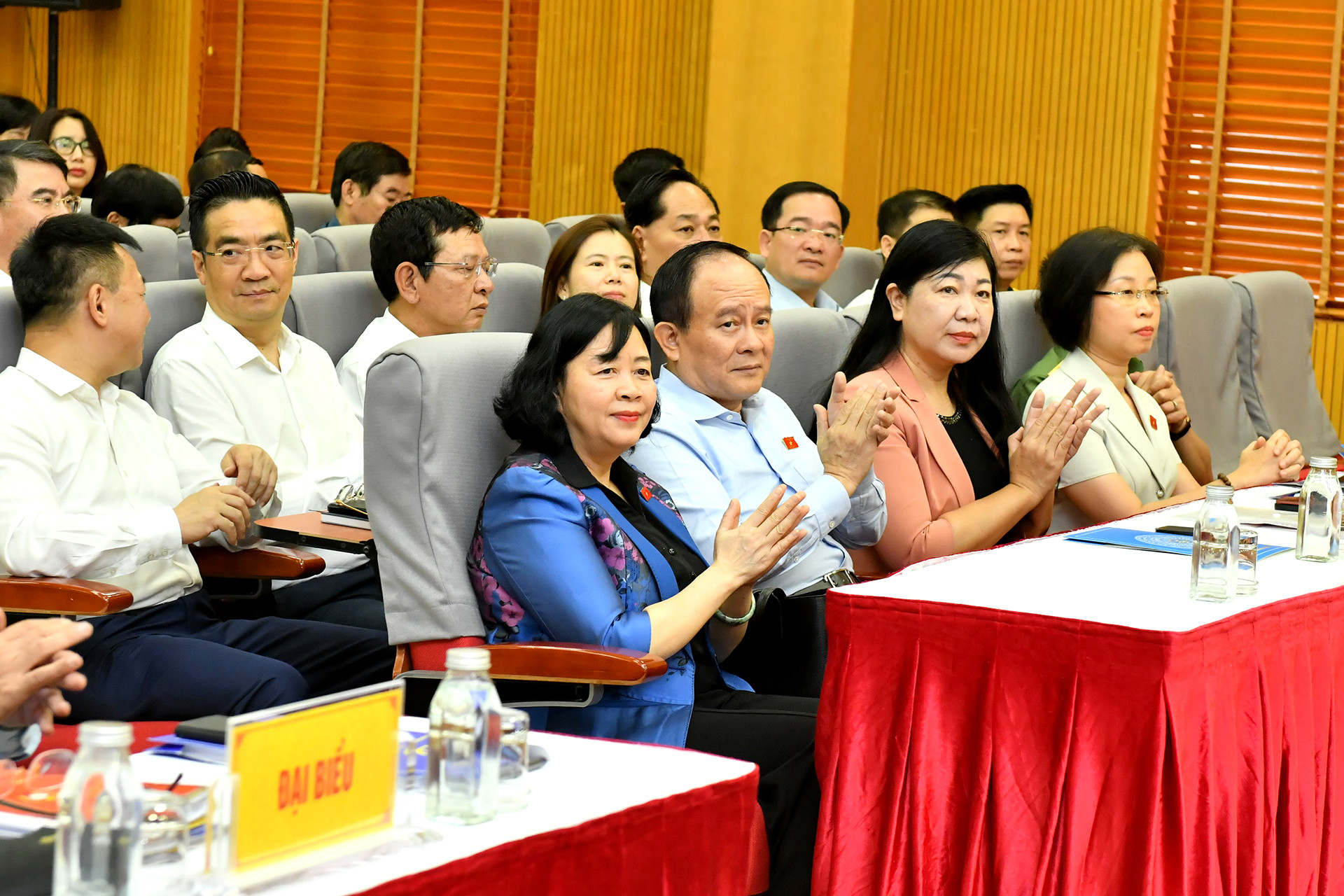 [Ảnh] Tổng Bí thư Tô Lâm dự hội nghị tiếp xúc cử tri thành phố Hà Nội ảnh 11