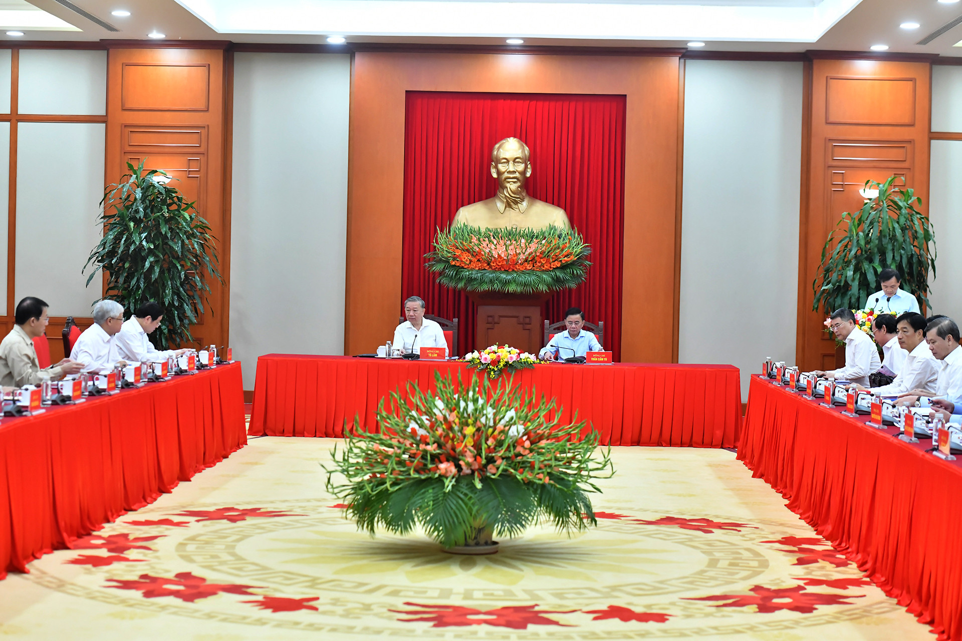 Quang cảnh Phiên họp thứ ba của Tiểu ban Văn kiện Đại hội XIV của Đảng.