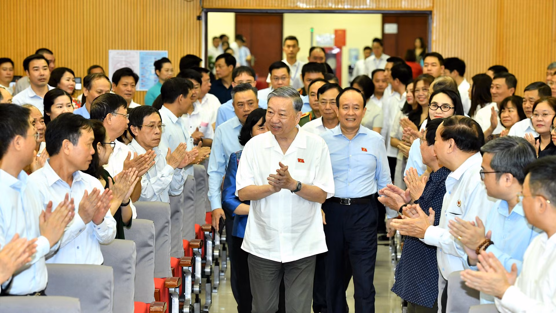 Tổng Bí thư Tô Lâm và các đại biểu dự hội nghị tiếp xúc cử tri thành phố Hà Nội.