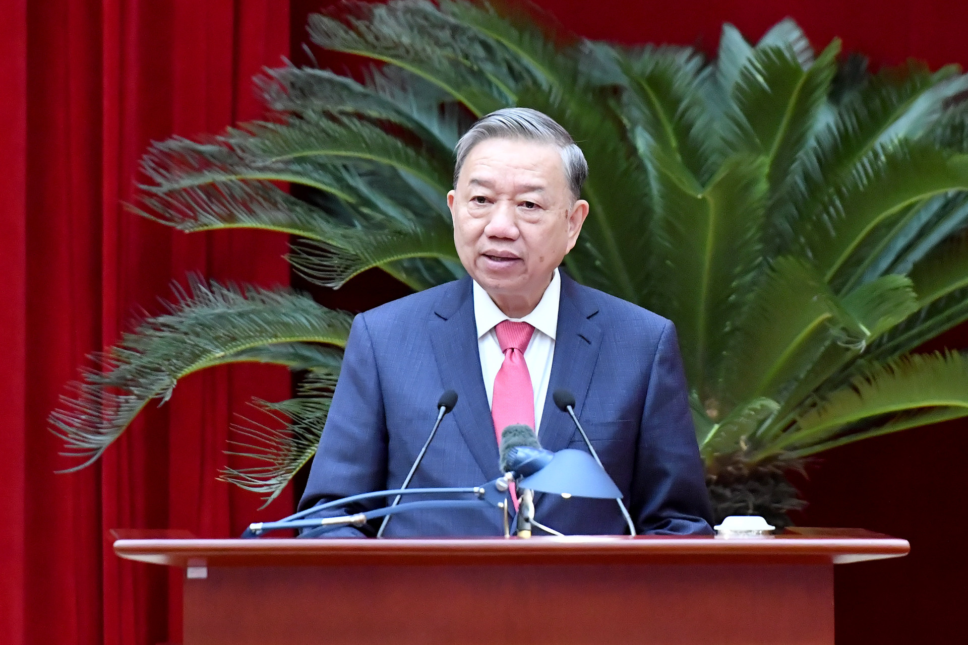 Tổng Bí thư Tô Lâm phát biểu chỉ đạo hội nghị.