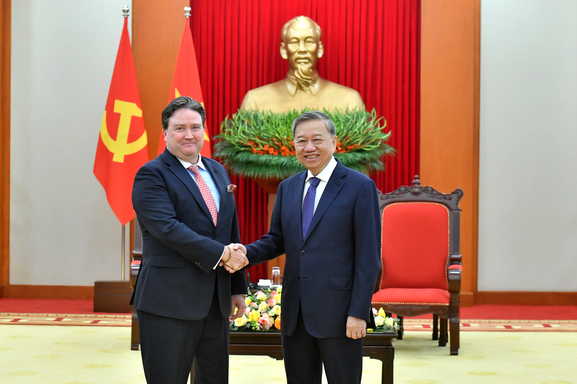 Tổng Bí thư Tô Lâm với Đại sứ Hoa Kỳ tại Việt Nam Marc E. Knapper.