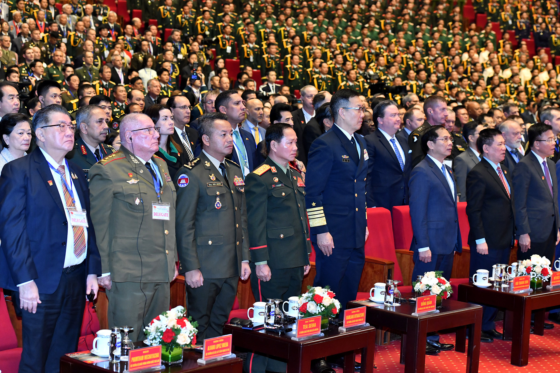 Các đại biểu dự lễ kỷ niệm.