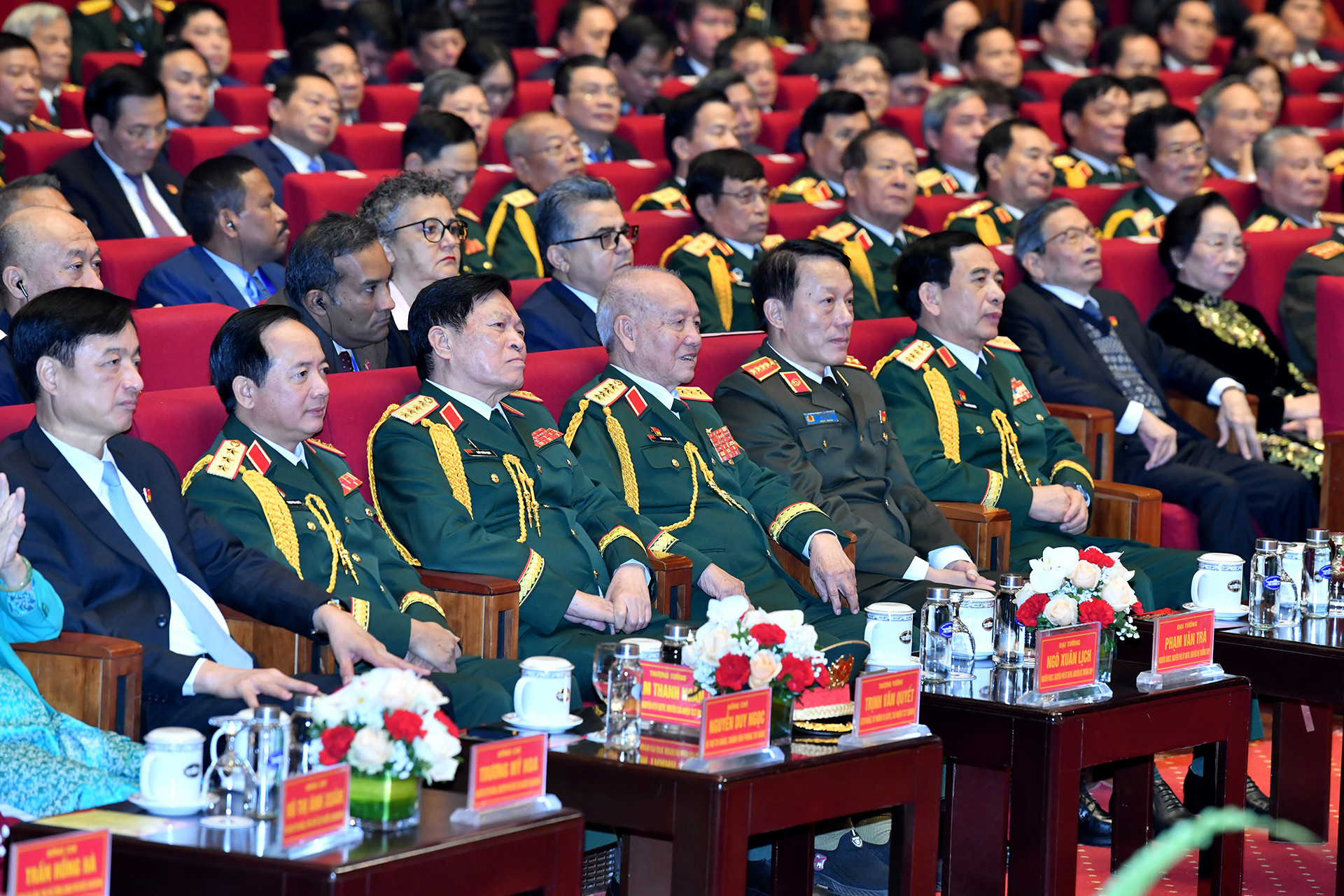 Các đại biểu dự lễ kỷ niệm.