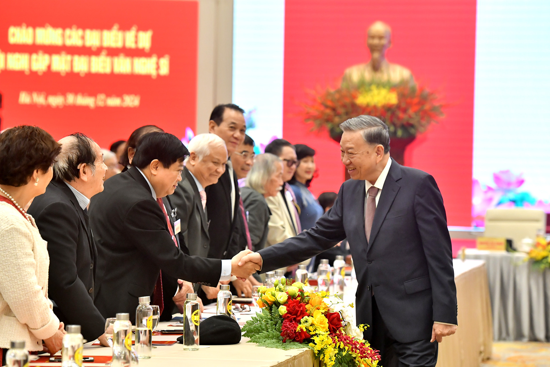 Tổng Bí thư Tô Lâm với các đại biểu dự hội nghị.