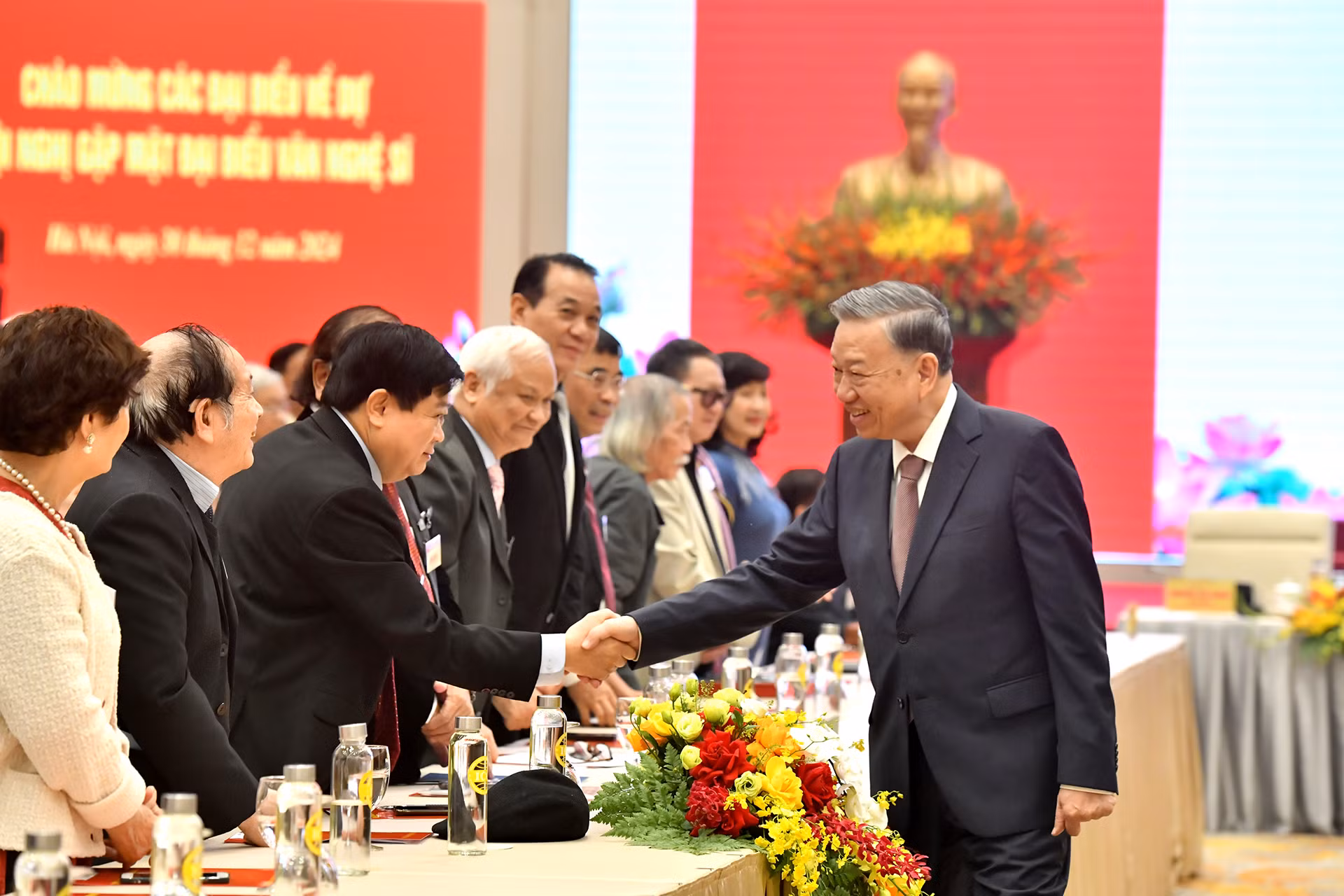 Tổng Bí thư Tô Lâm với các đại biểu dự hội nghị.