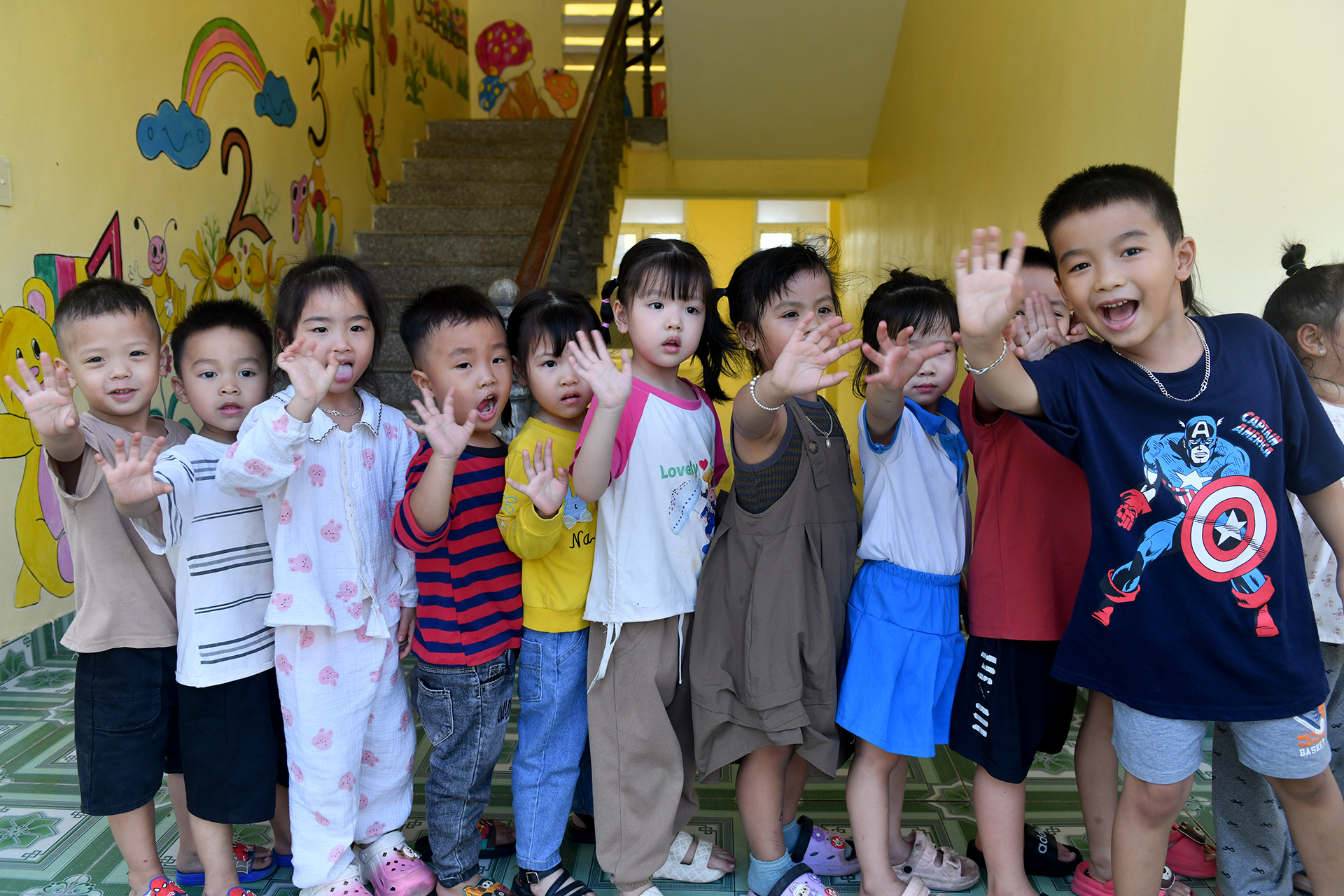 Nét hồn nhiên, vui tươi của các em Trường mầm non Bạch Long Vĩ.