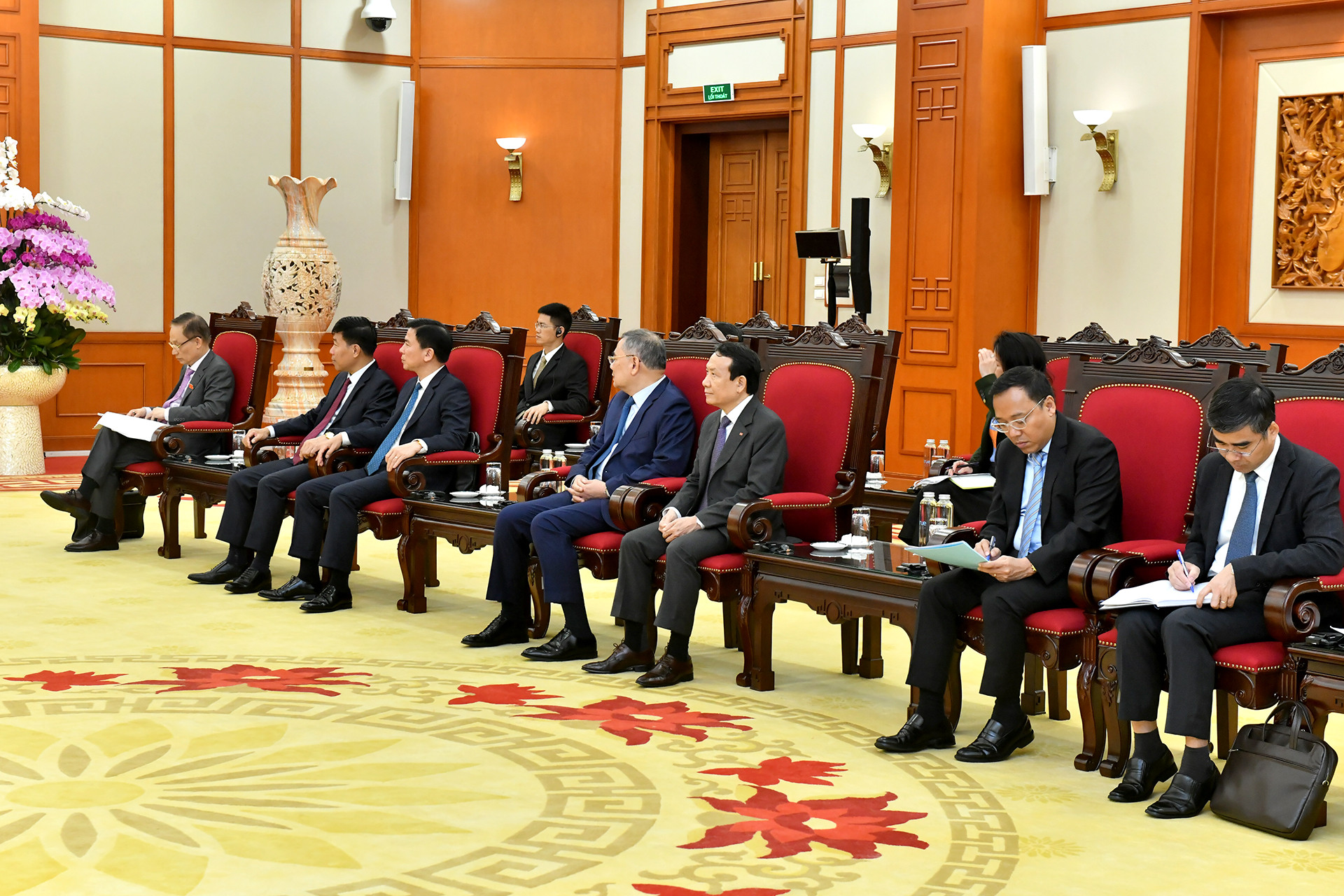 Các đại biểu Việt Nam tham dự buổi tiếp. Các đại biểu Việt Nam tham dự buổi tiếp.