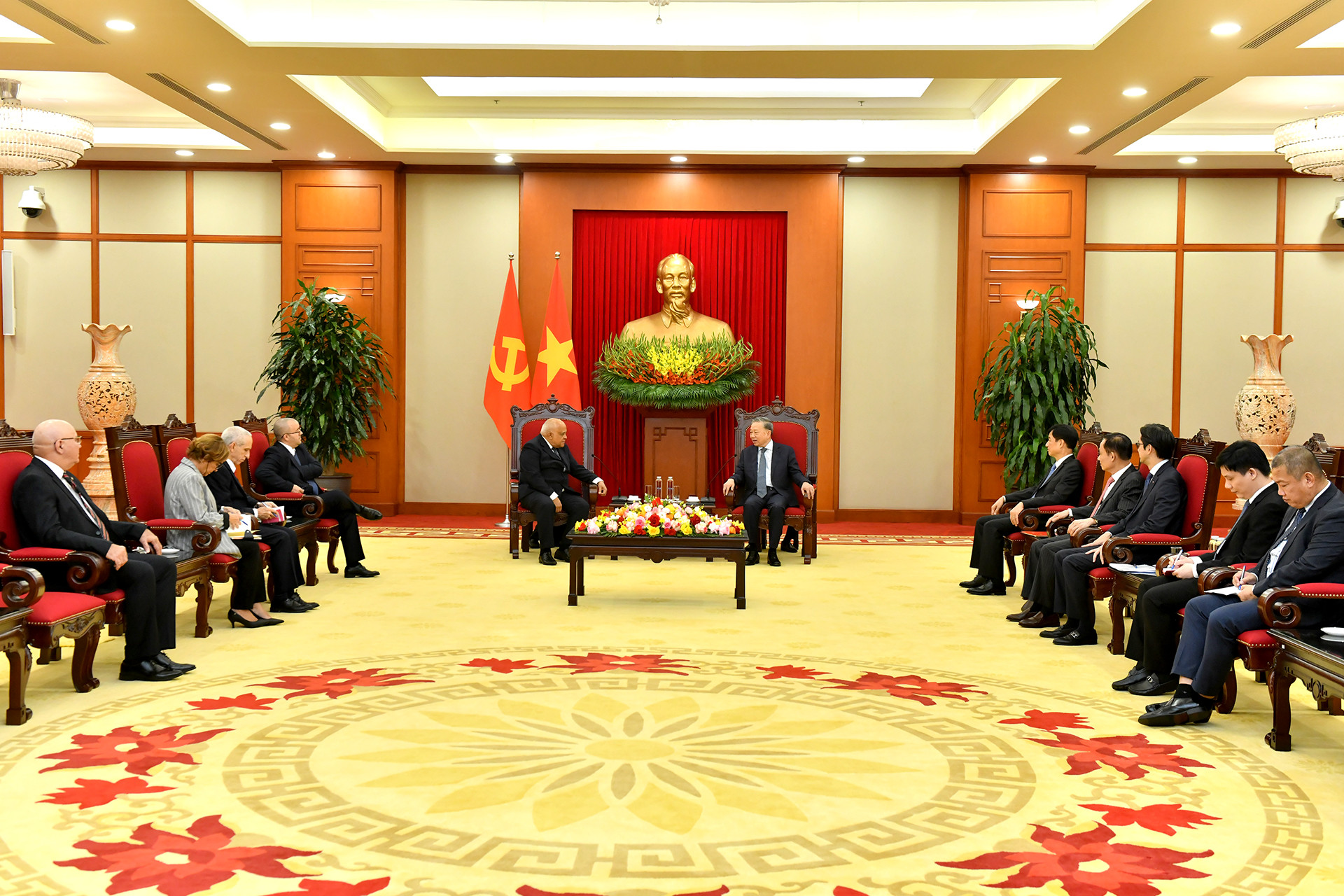 Quang cảnh buổi tiếp tại Trụ sở Trung ương Đảng.