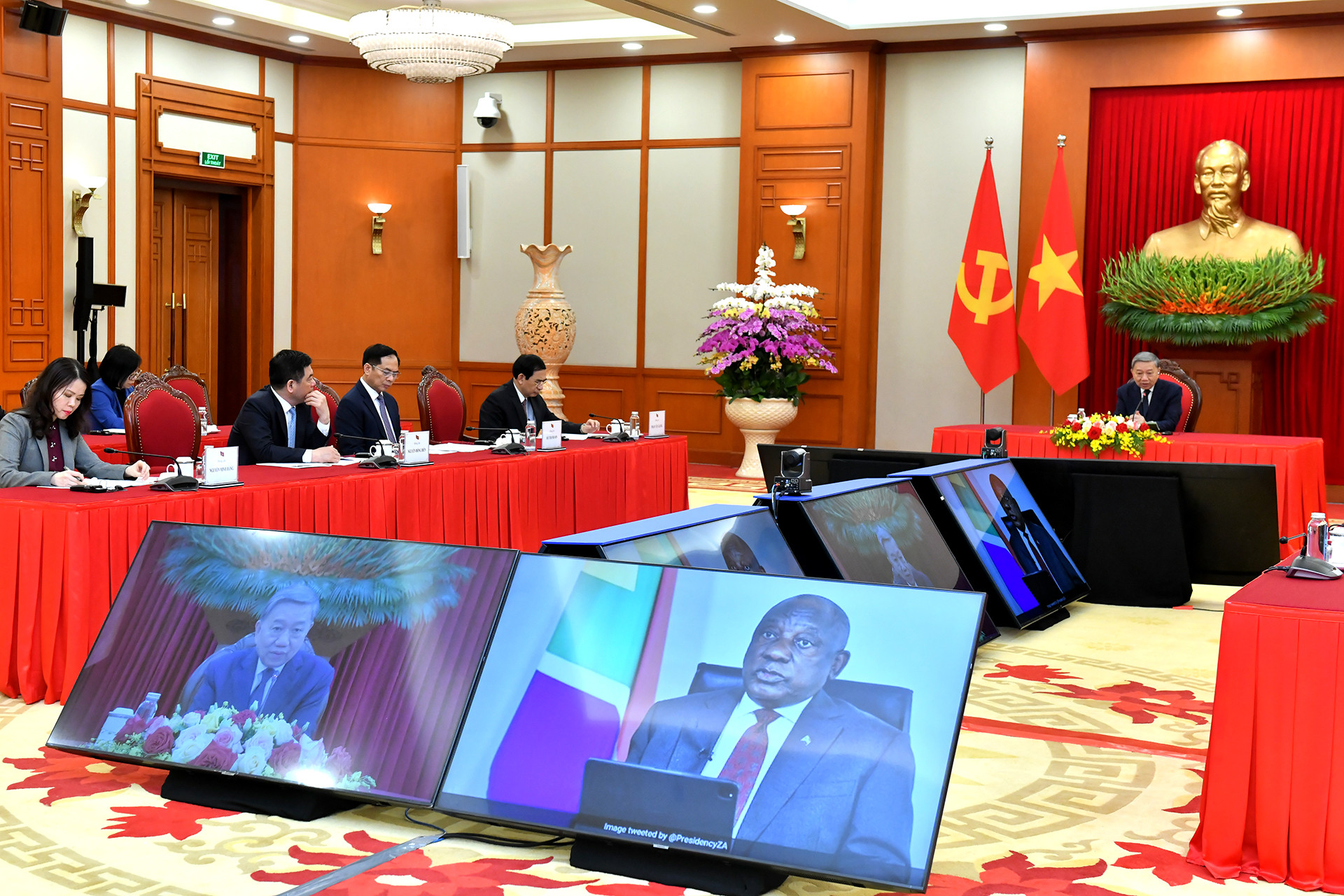 Tổng Bí thư Tô Lâm điện đàm với Chủ tịch Đảng Đại hội Dân tộc Phi, Tổng thống Nam Phi Cyril Ramaphosa.