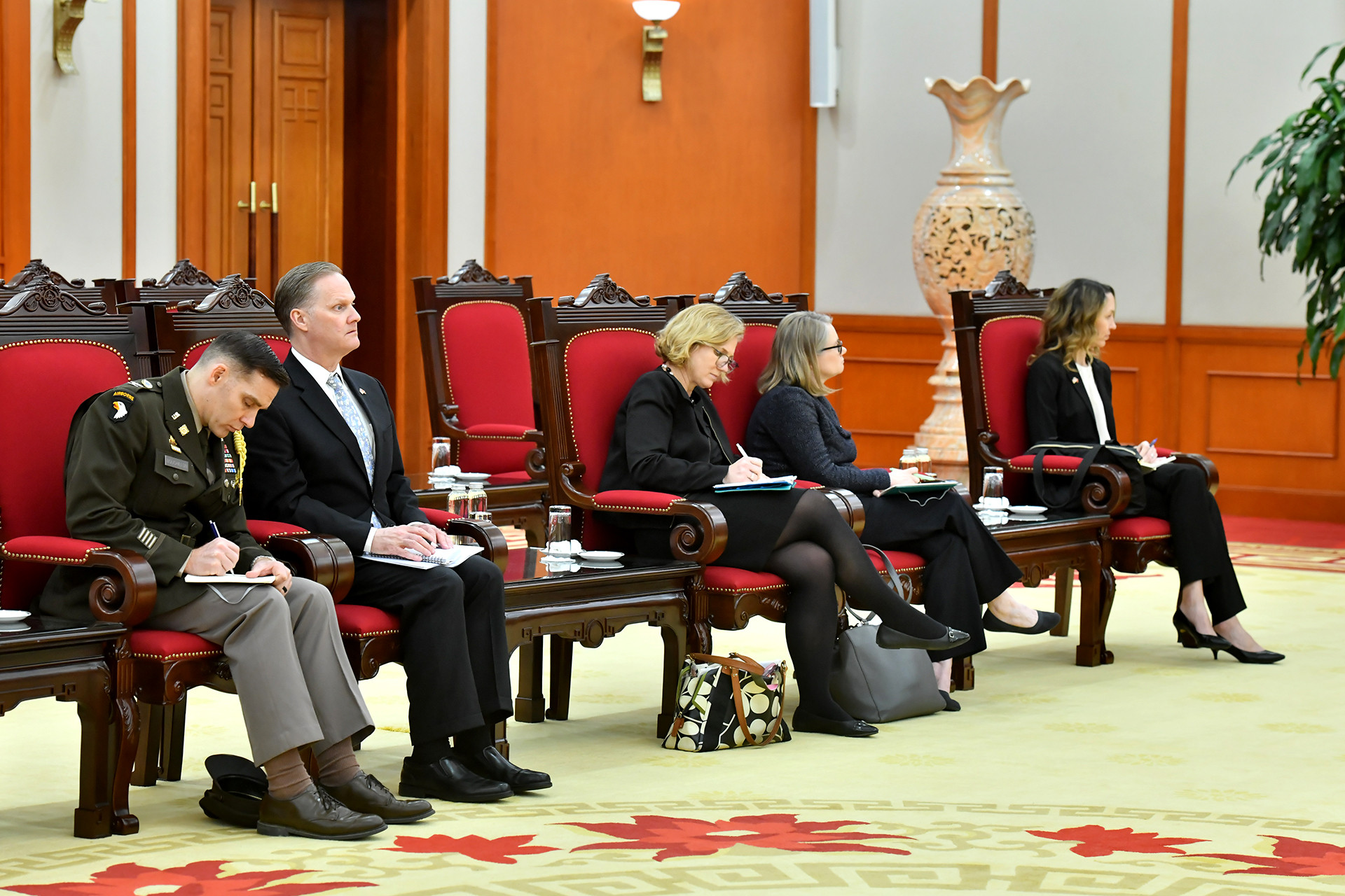 Các đại biểu Hoa Kỳ tham dự buổi tiếp.