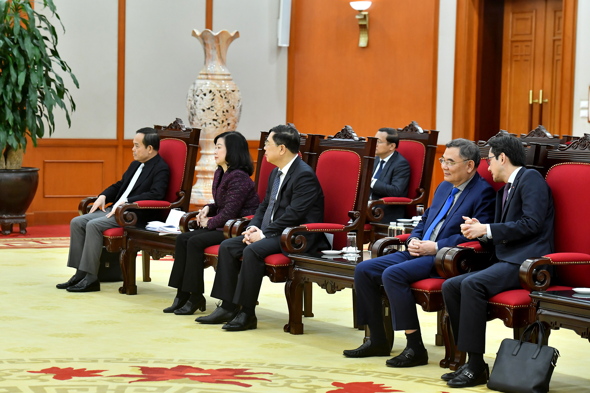 Các đại biểu Việt Nam tham dự buổi tiếp.