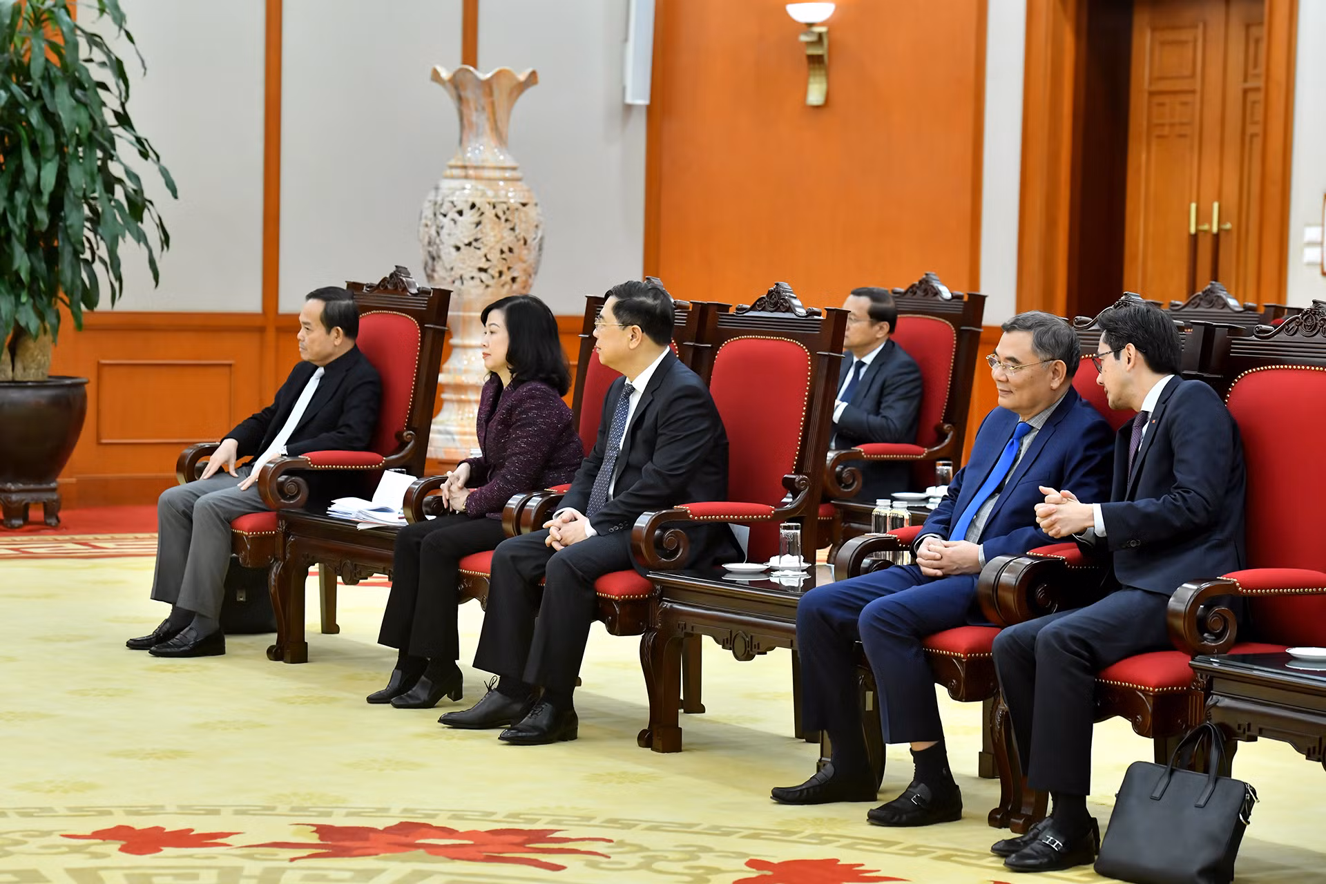 Các đại biểu Việt Nam tham dự buổi tiếp.