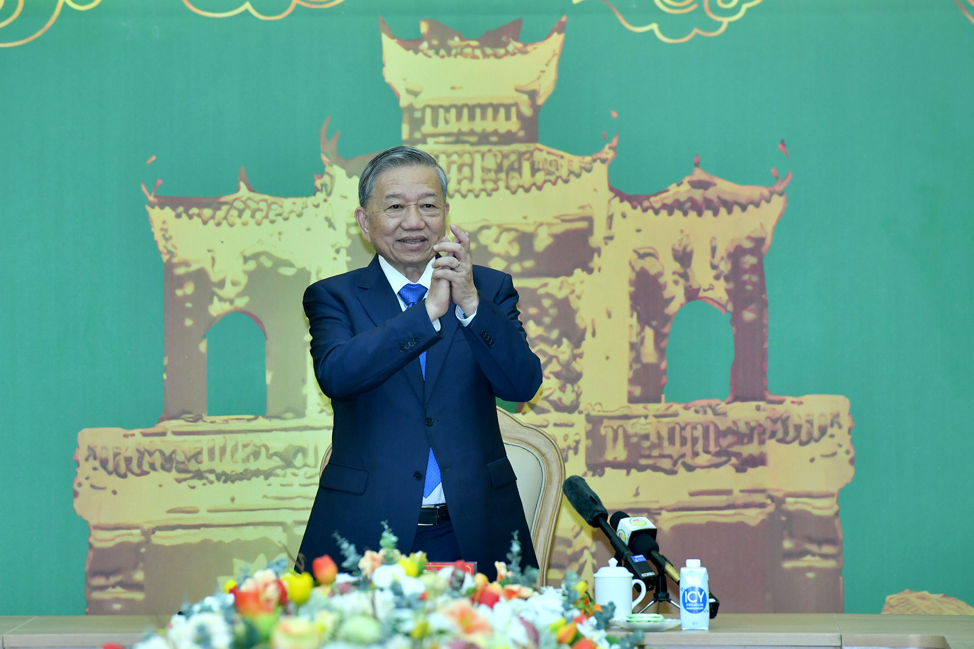 Tổng Bí thư Tô Lâm thăm, chúc Tết Đảng bộ, chính quyền và nhân dân tỉnh Hưng Yên.