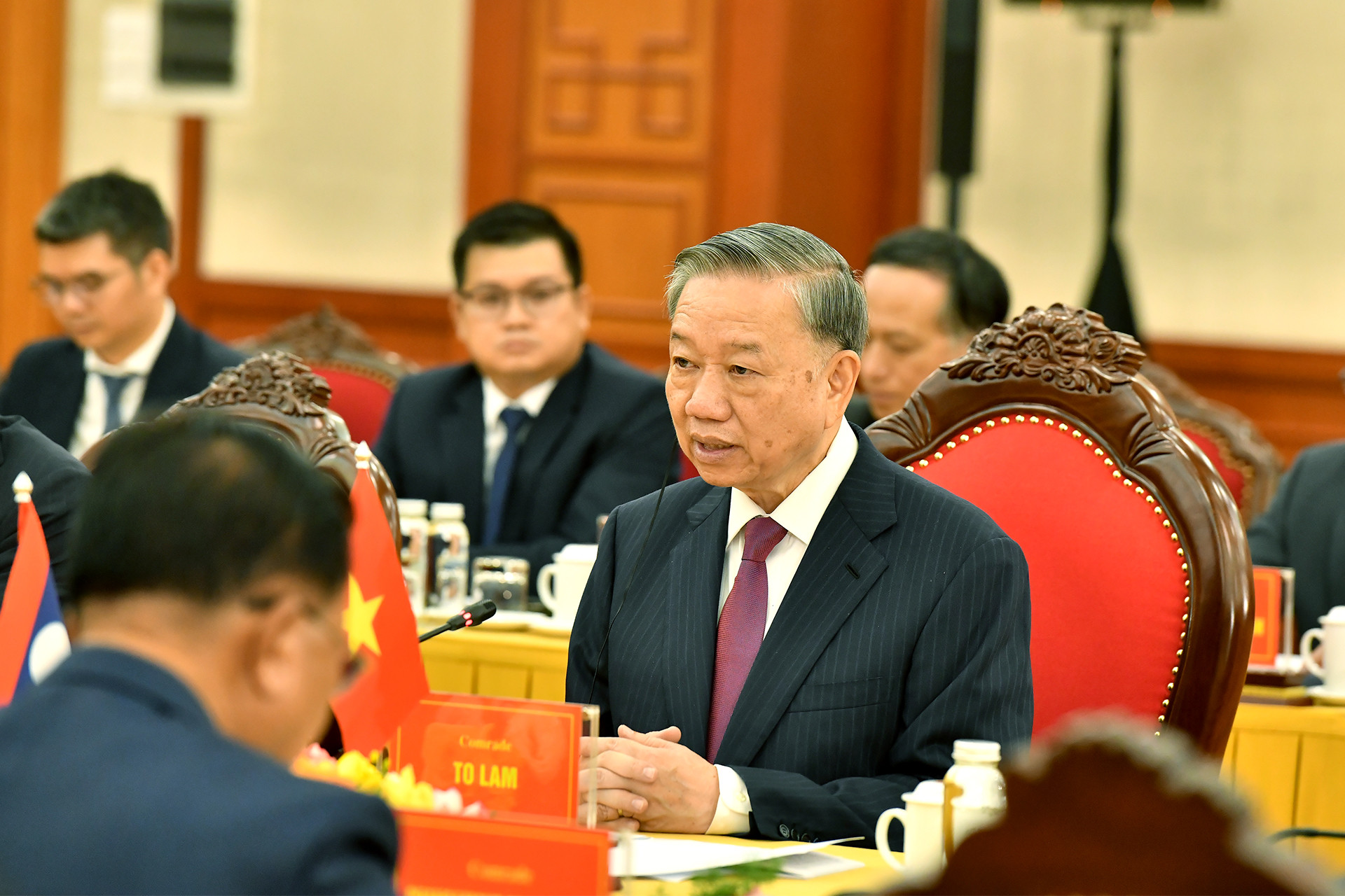 Tổng Bí thư, Chủ tịch nước Tô Lâm phát biểu tại hội đàm với Tổng Bí thư, Chủ tịch nước Lào Thongloun Sisoulith.