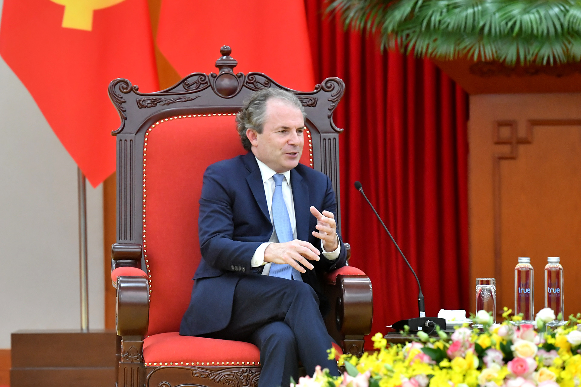 Giám đốc điều hành Tập đoàn Rosen Partners (Hoa Kỳ), ông Daniel Rosen tại buổi tiếp.