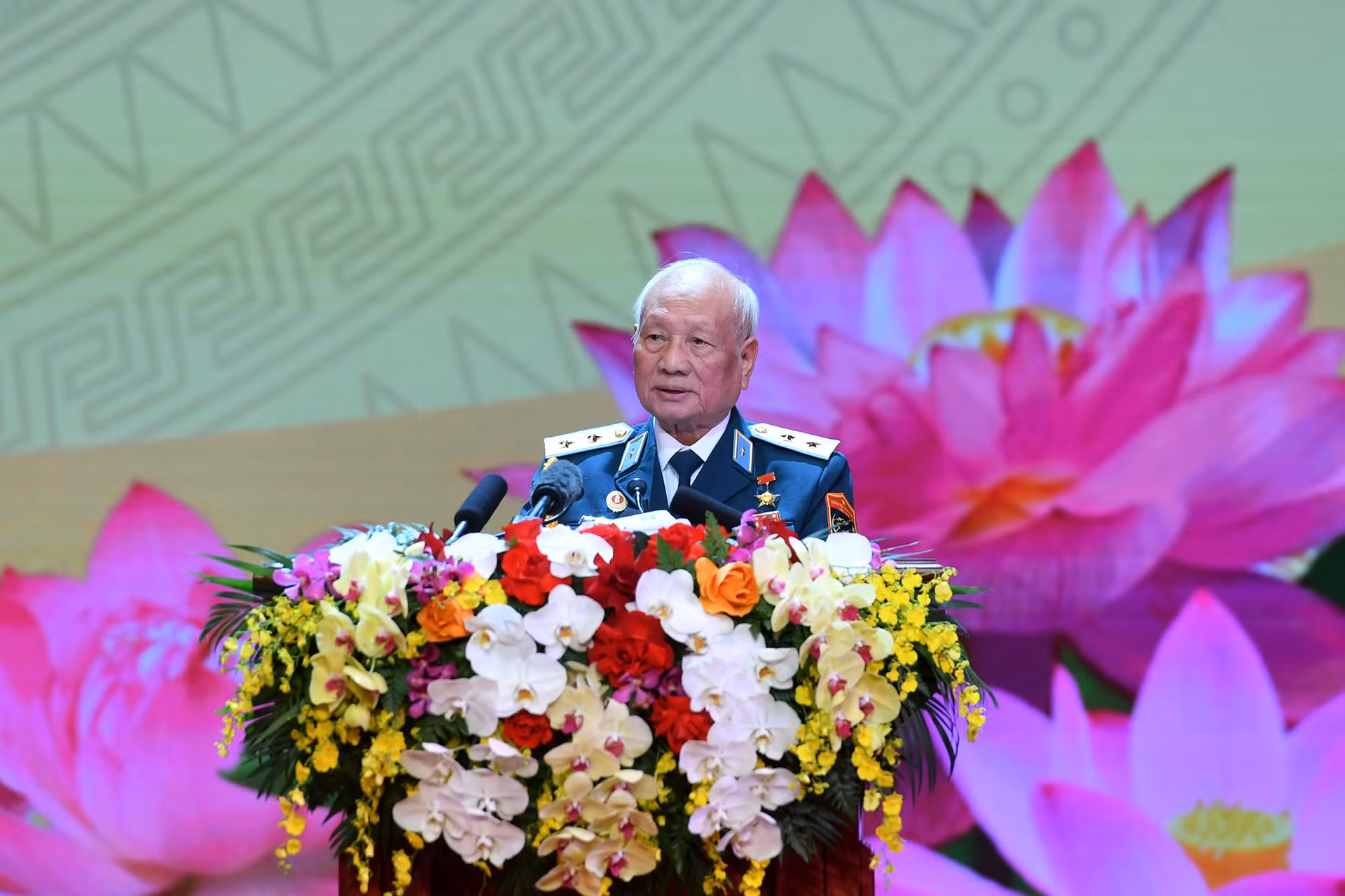 Đại diện cựu chiến binh Việt Nam, Trung tướng Nguyễn Văn Phiệt, Anh hùng Lực lượng vũ trang nhân dân phát biểu.