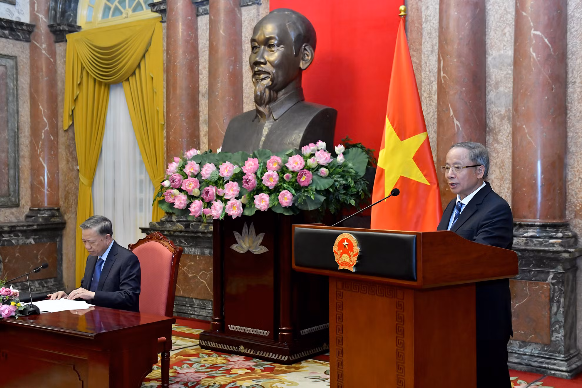 Chủ tịch Hiệp hội Doanh nghiệp nhỏ và vừa Việt Nam Nguyễn Văn Thân phát biểu. Chủ tịch Hiệp hội Doanh nghiệp nhỏ và vừa Việt Nam Nguyễn Văn Thân phát biểu.
