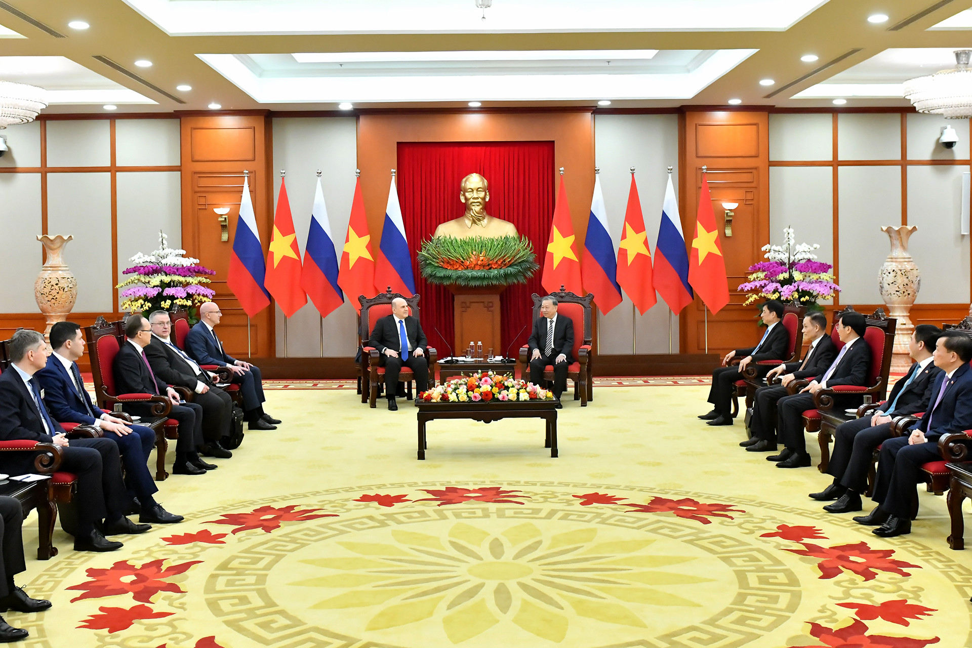 Tổng Bí thư Tô Lâm và Thủ tướng Liên bang Nga Mikhail Vladimirovich Mishustin tại Trụ sở Trung ương Đảng.