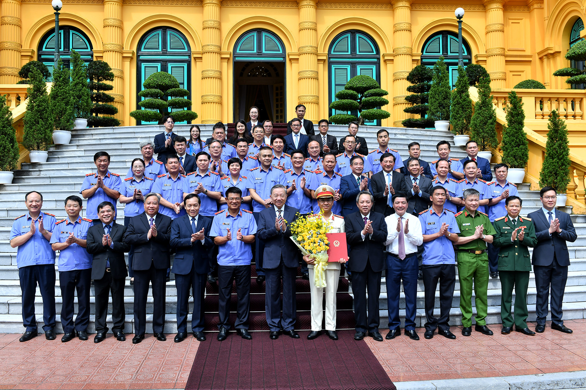 Tổng Bí thư, Chủ tịch nước Tô Lâm với các đại biểu.