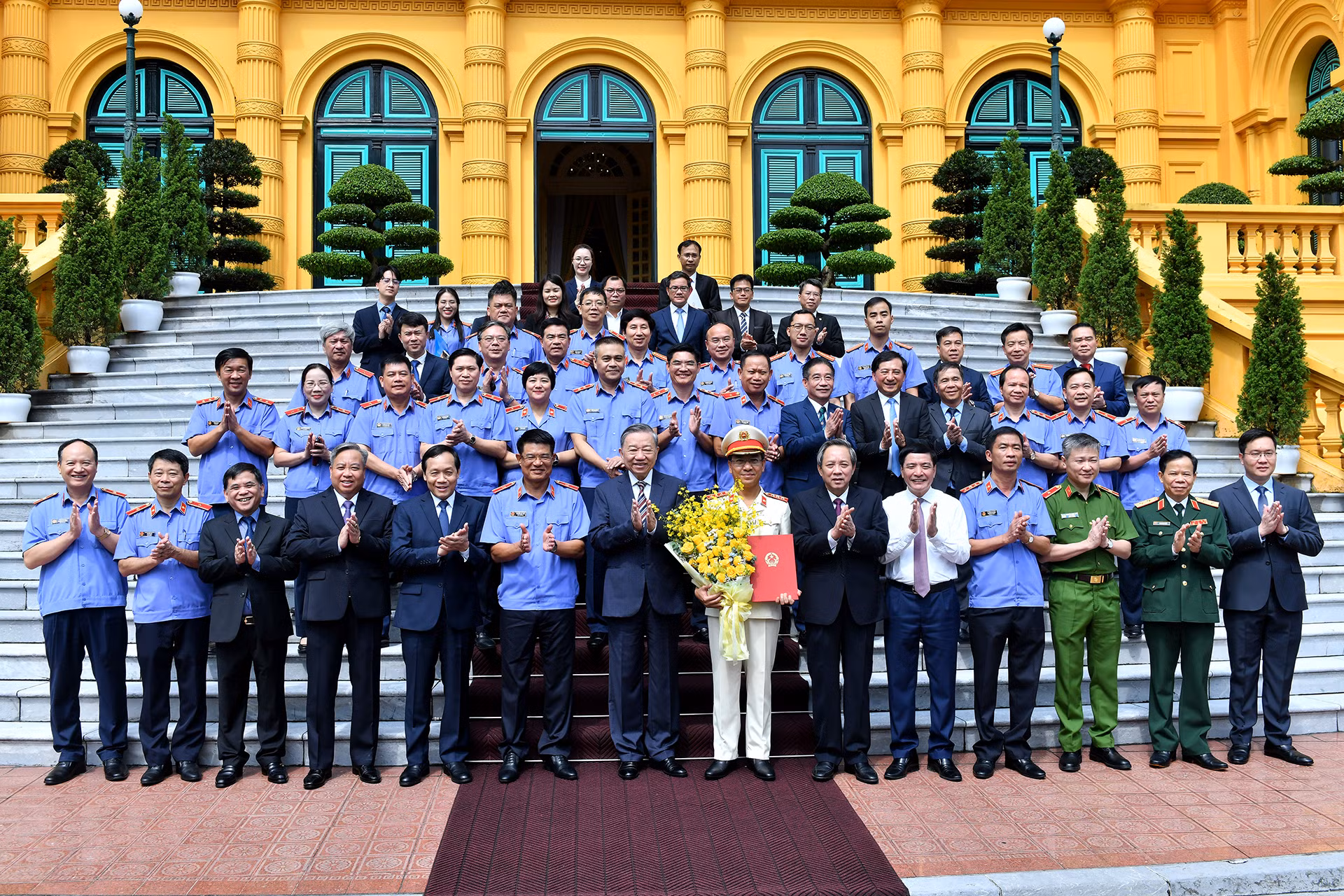 Tổng Bí thư, Chủ tịch nước Tô Lâm với các đại biểu.