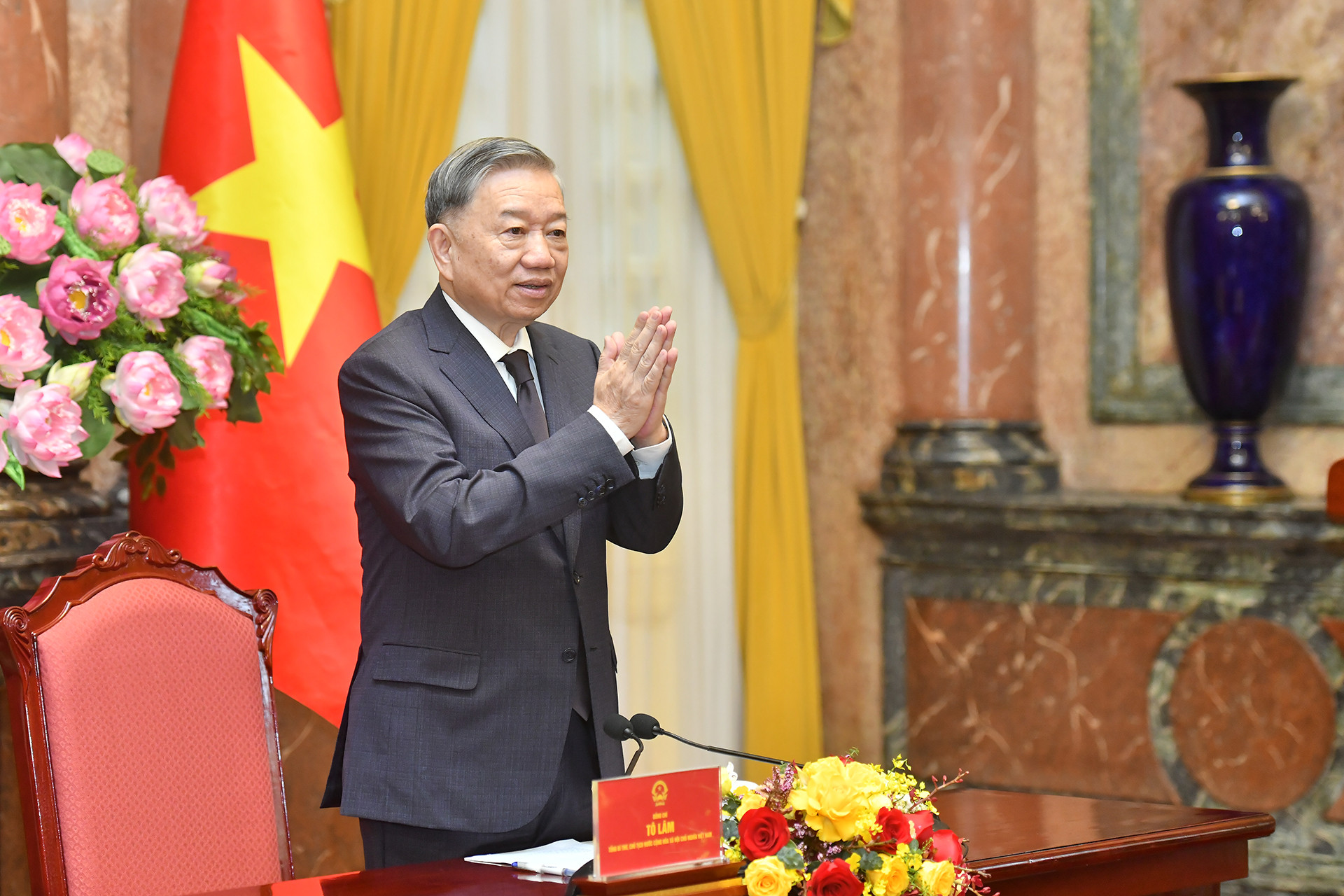 Tổng Bí thư, Chủ tịch nước Tô Lâm dự buổi gặp mặt đoàn đại biểu được tôn vinh trong phong trào thi đua “Tham mưu giỏi, phục vụ tốt” giai đoạn 2019-2024.