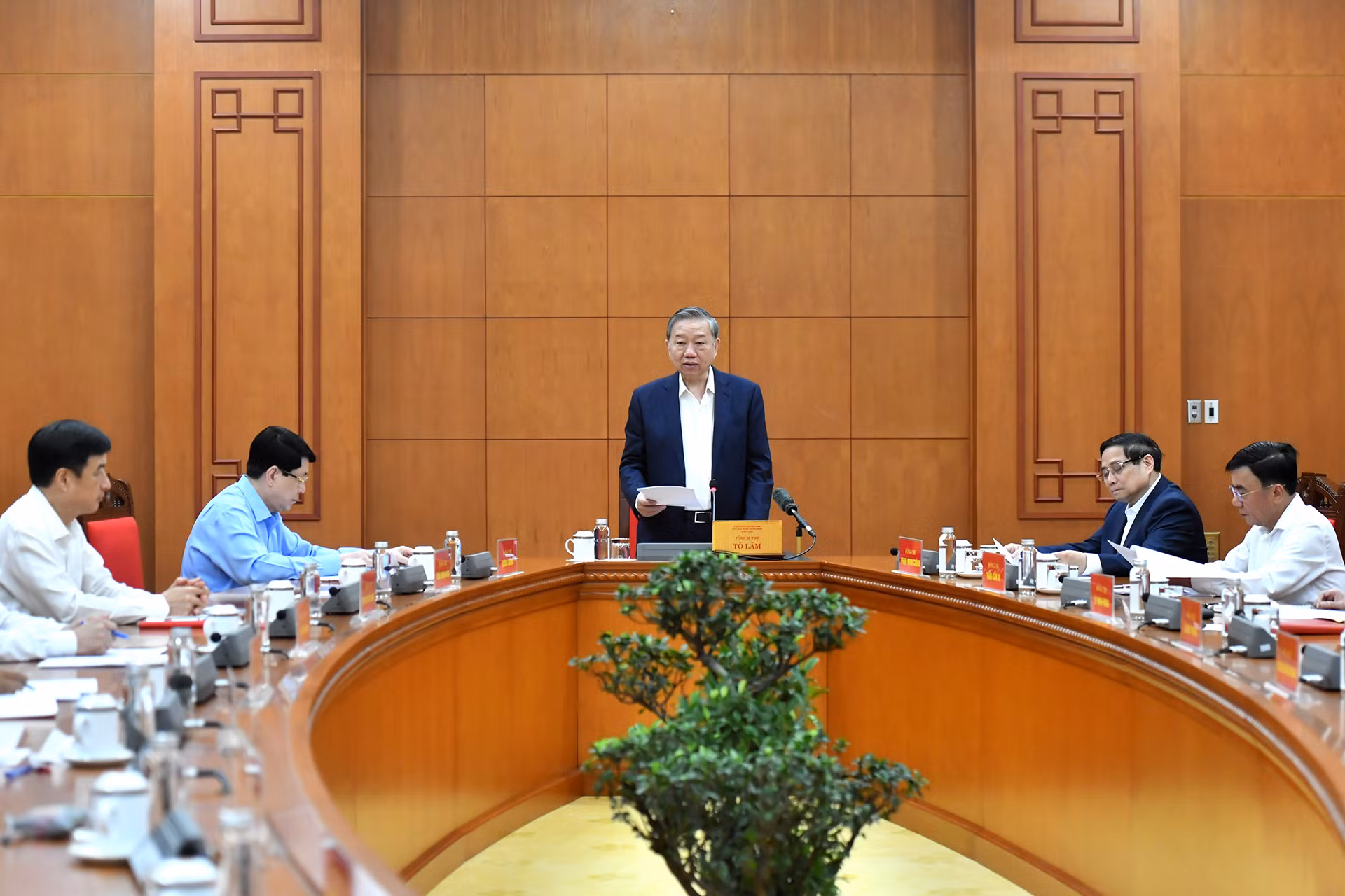 Tổng Bí thư Tô Lâm chủ trì cuộc họp của Tiểu ban Nhân sự Đại hội XIV của Đảng.