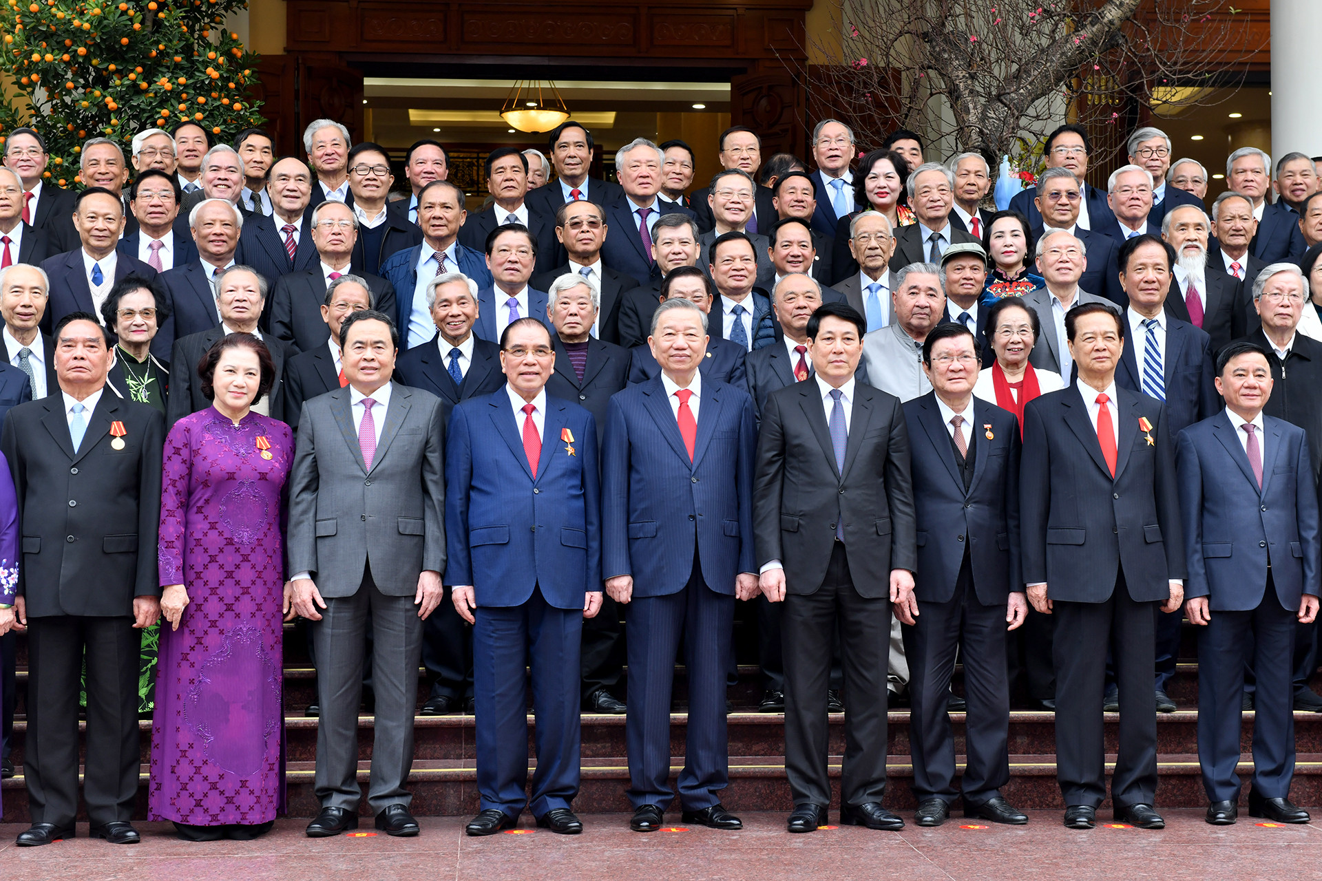 Tổng Bí thư Tô Lâm và các đồng chí lãnh đạo, nguyên lãnh đạo Đảng, Nhà nước tham dự hội nghị.