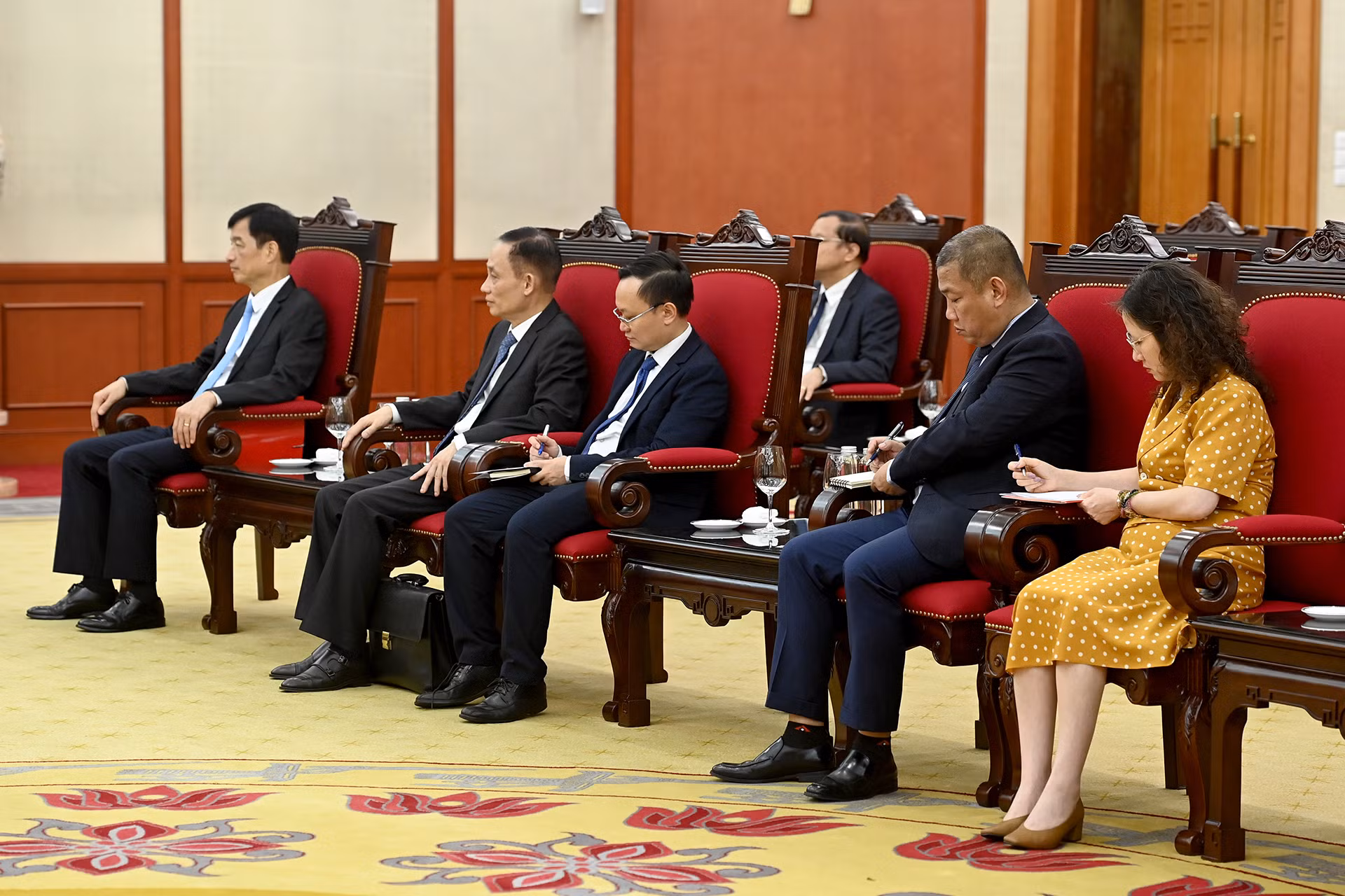 Các đại biểu tham dự buổi tiếp.