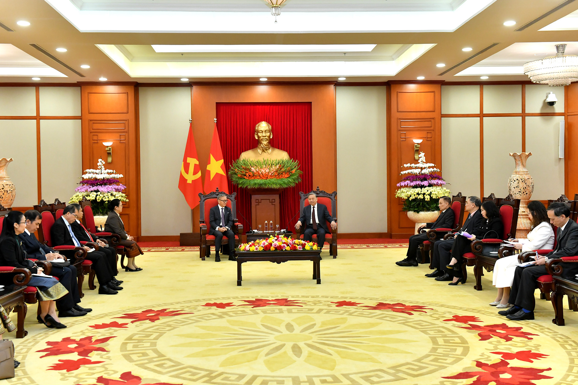 Quang cảnh buổi tiếp.