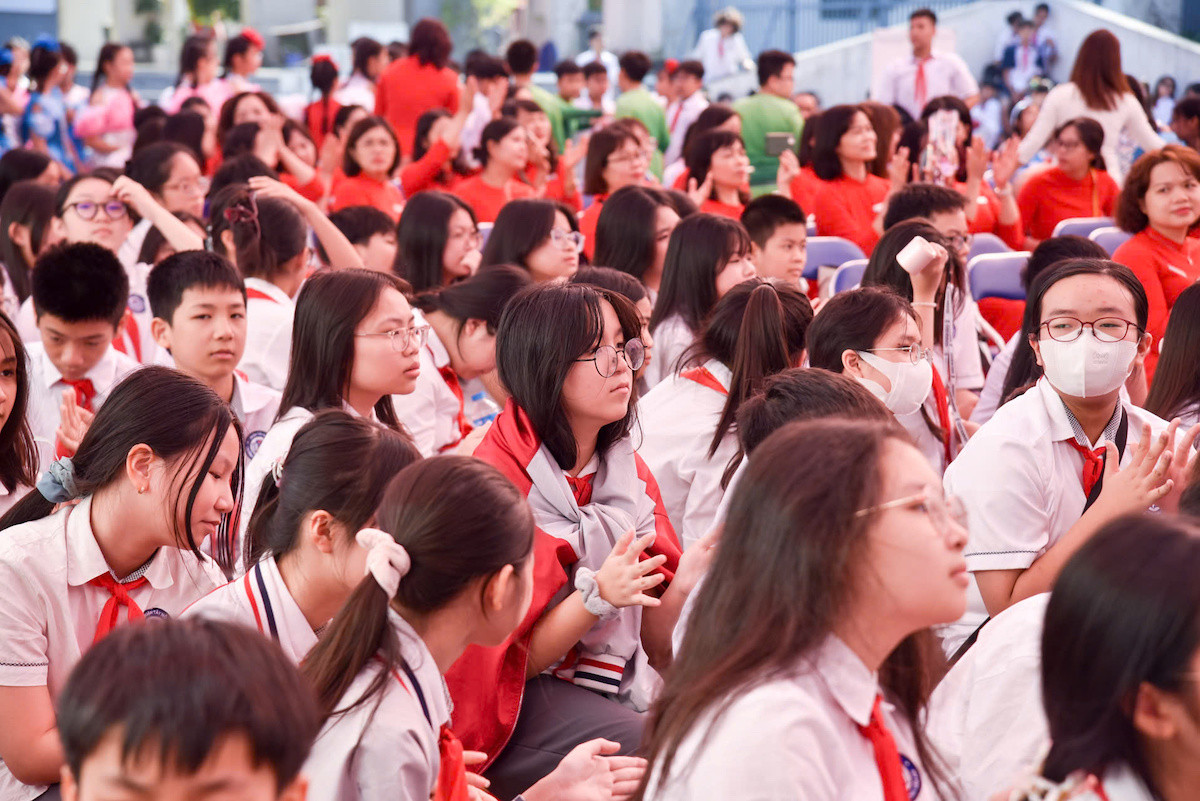 Học sinh Trường Trung học cơ sở Chu Văn An (Hà Nội)