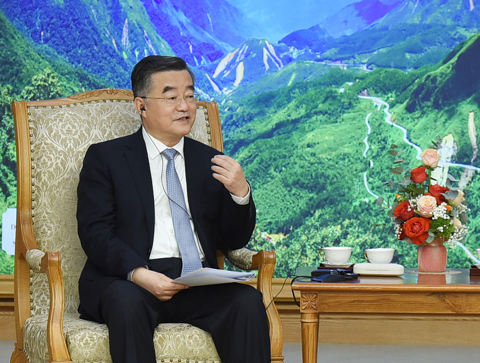 [Ảnh] Thủ tướng tiếp Phó Ủy viên trưởng Ủy ban thường vụ Đại hội đại biểu Nhân dân toàn quốc Trung Quốc ảnh 7