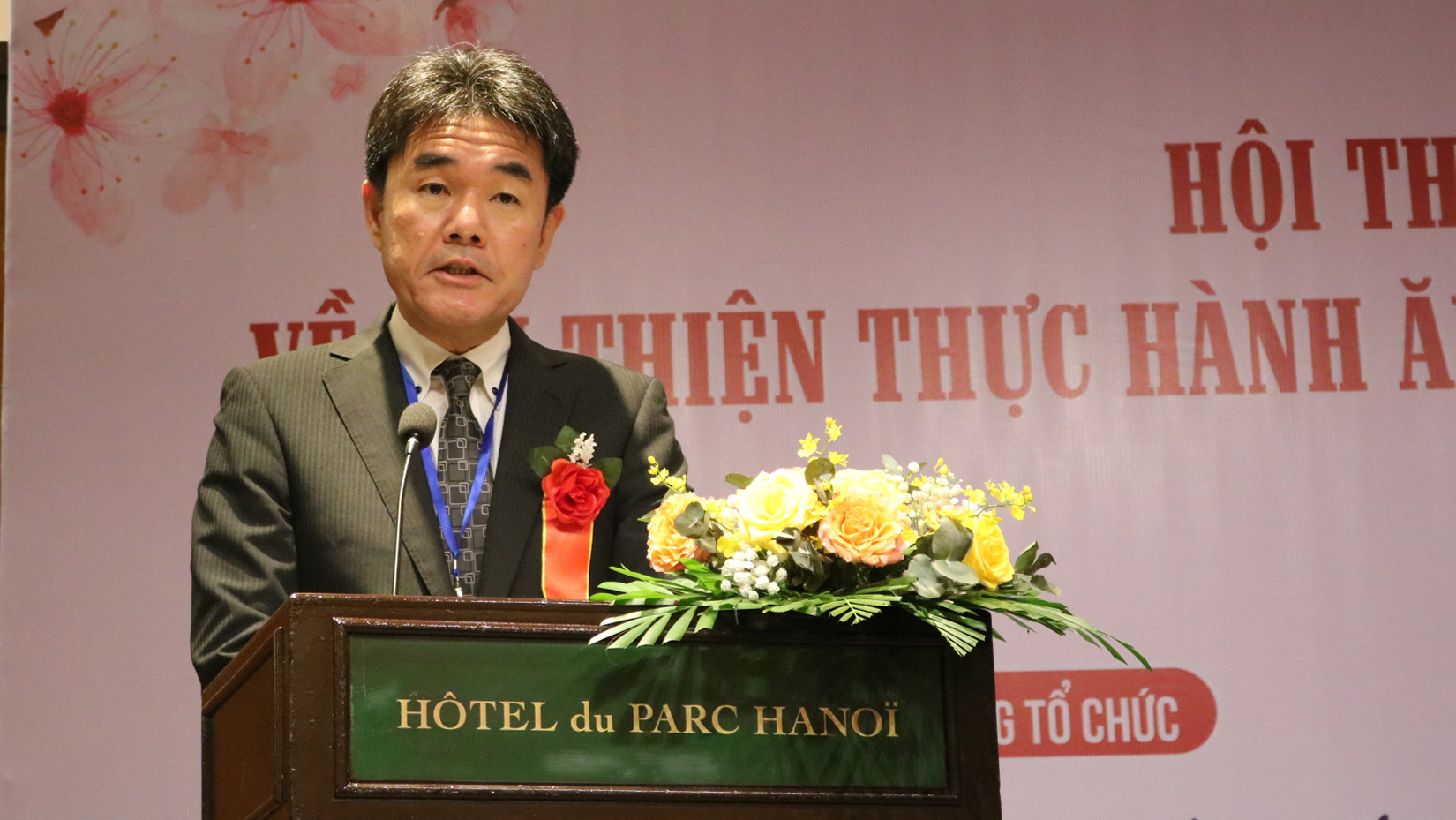 Trưởng Đại diện Văn phòng JICA tại Việt Nam Sugano Yuichi.